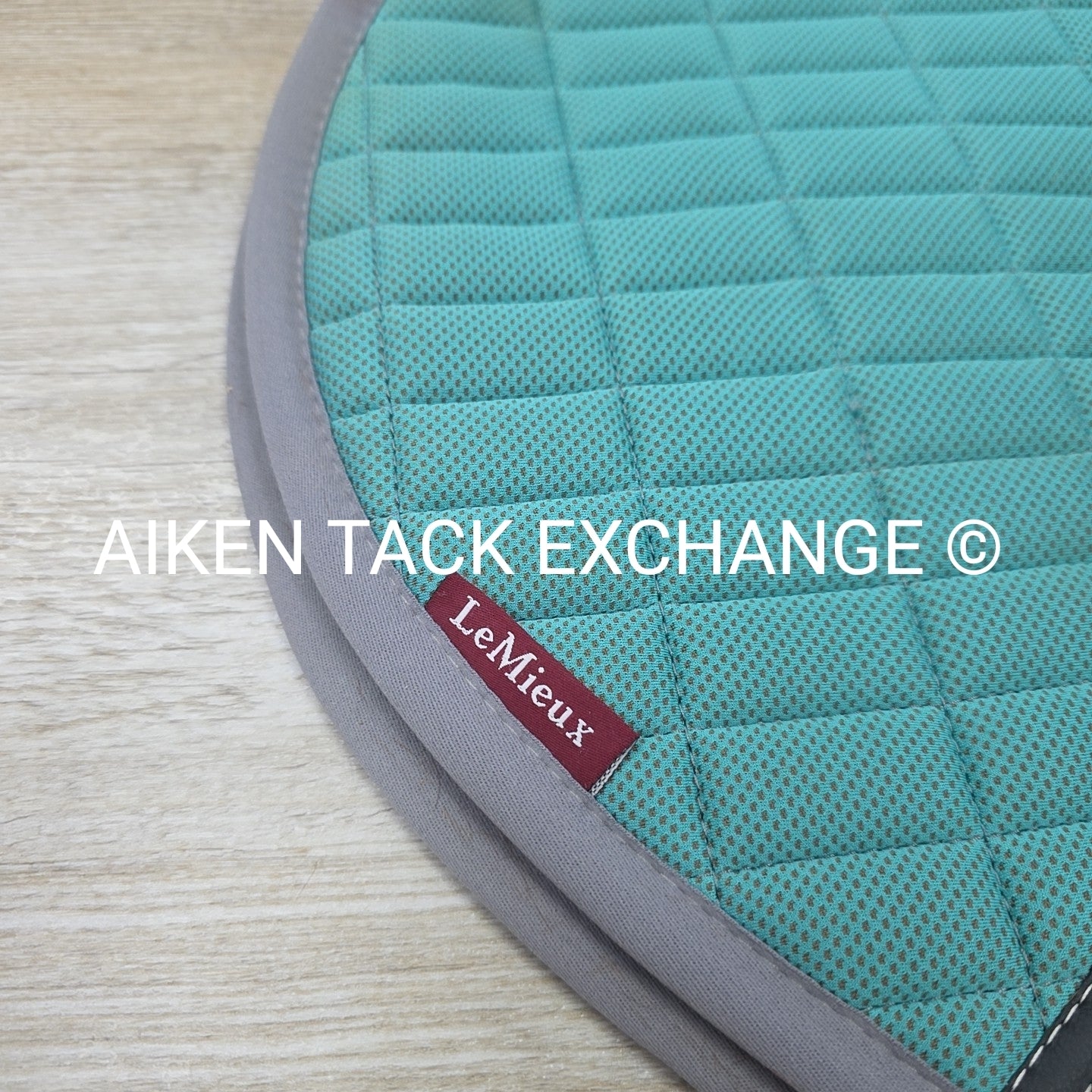 LeMieux Close Contact Square Jump Saddle Pad, Large