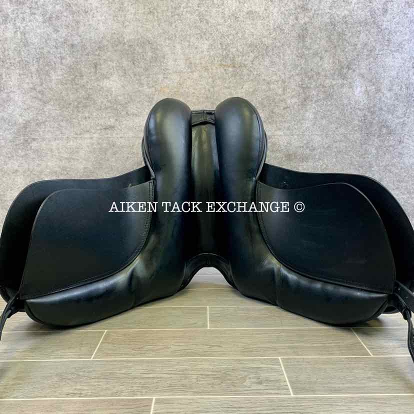 Barnsby Dressage Saddle, 18" Seat, Wide Tree, Wool Flocked Panels