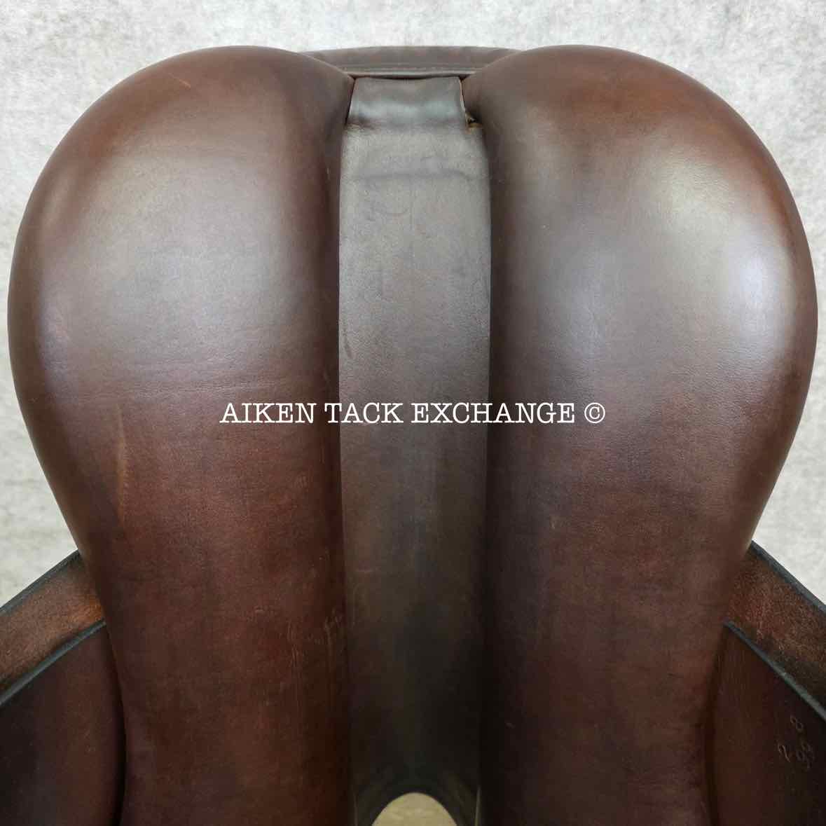 1999 Stackhouse Close Contact Jump Saddle, 17" Seat, Narrow Tree
