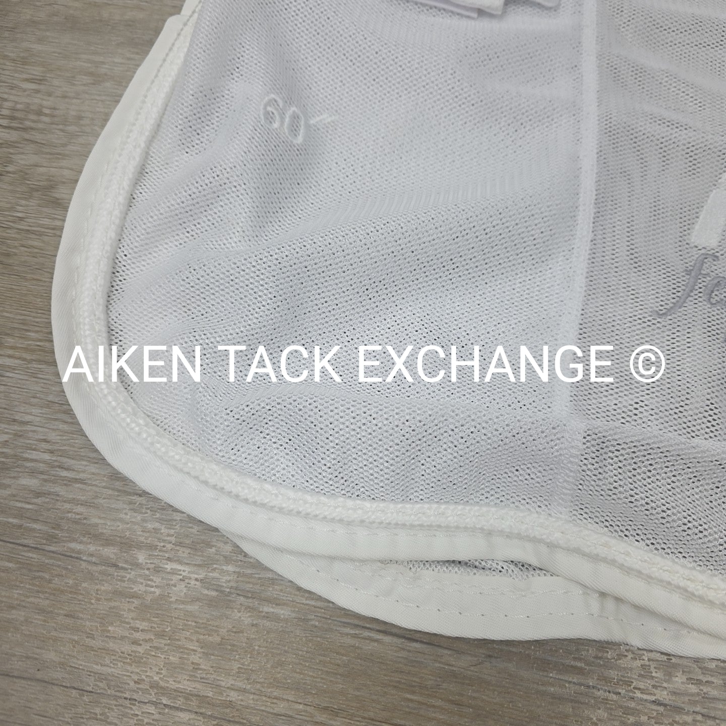 Fenwick Equestrian BodyGuard Mesh Cooler, White (has some marks) 60"