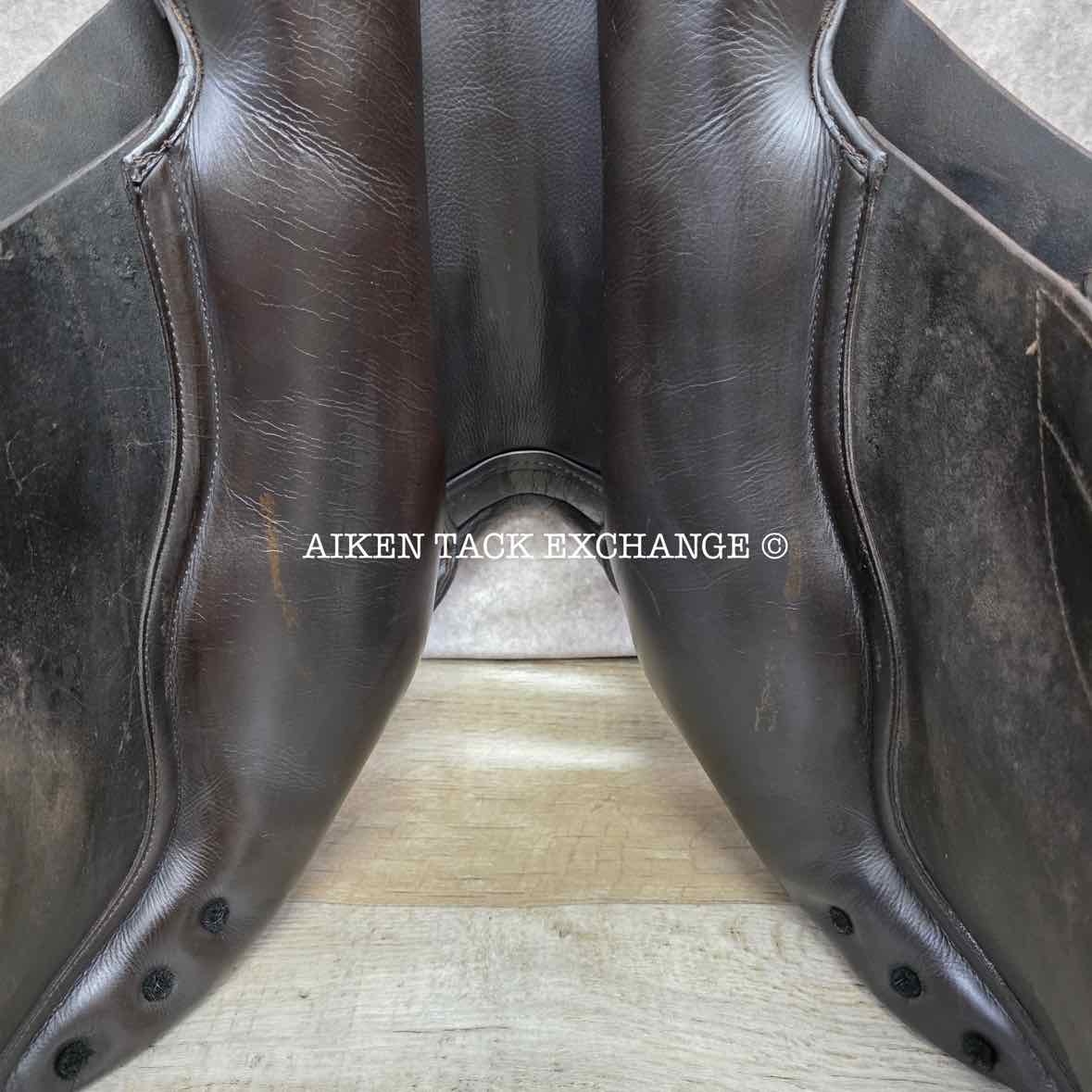 Kent & Masters Original Jump Saddle, 17.5" Seat, Adjustable Tree - Changeable Gullet, Wool Flocked Panels