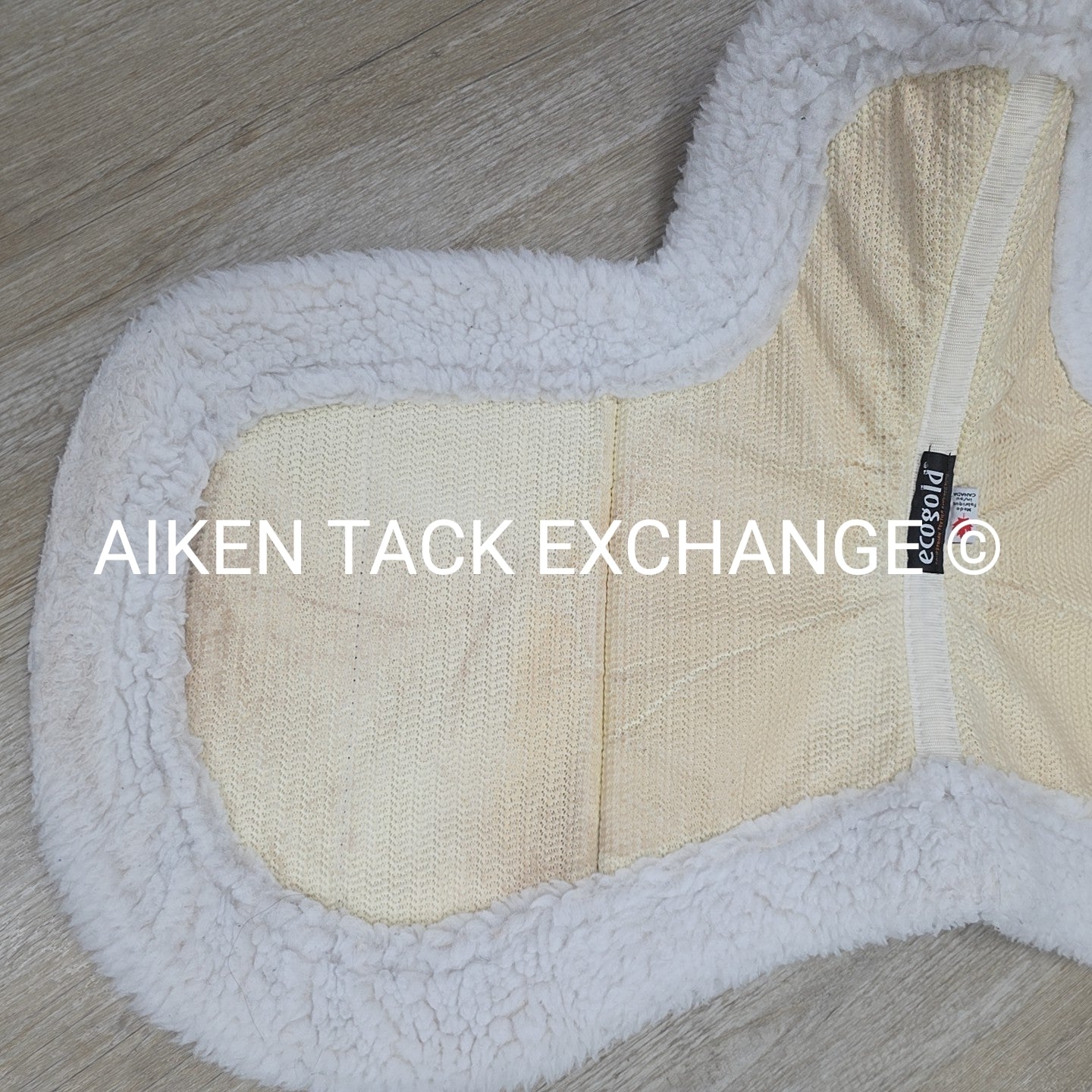 Ecogold Non-Slip Secure Hunter Pad, Size Large / 17" - 17.5"