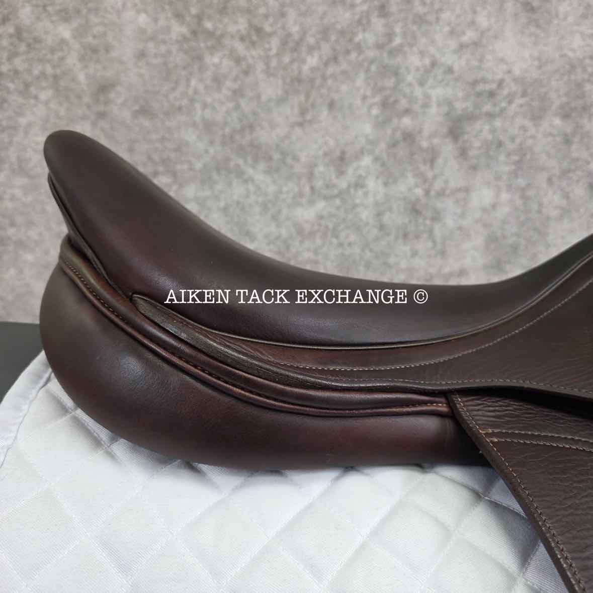 **SOLD** 2016 Ovation San Telmo Close Contact Jump Saddle, 17.5" Seat, Adjustable Tree - XCH Changeable Gullet, Foam Panels
