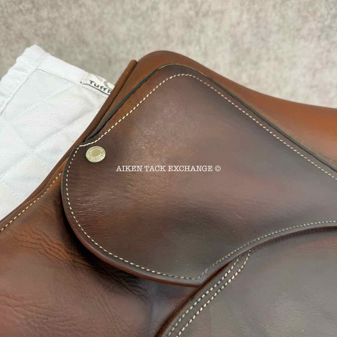 2009 Devoucoux Oldara Close Contact Jump Saddle, 18" Seat, 3A Flap, Medium Wide Tree, Foam Panels