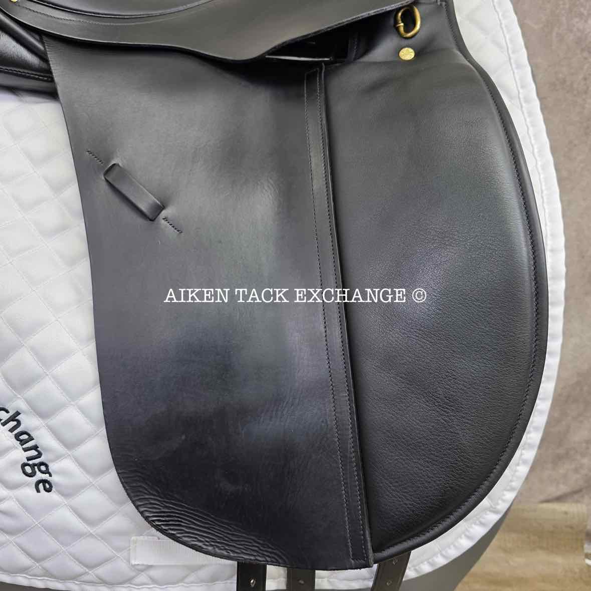 Albion SLK Dressage Saddle, 17.5" Seat, Adjusta-Tree: Set to Wide, Wool Flocked Panels