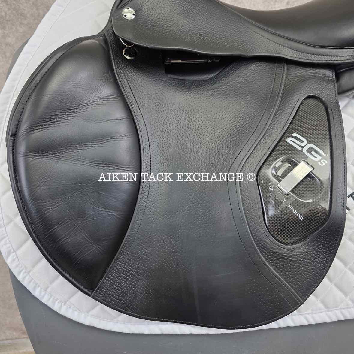 2018 CWD SE25 2GS Close Contact Jump Saddle, 18" Seat, 2C Flap, Medium Tree, Wool Flocked Panels