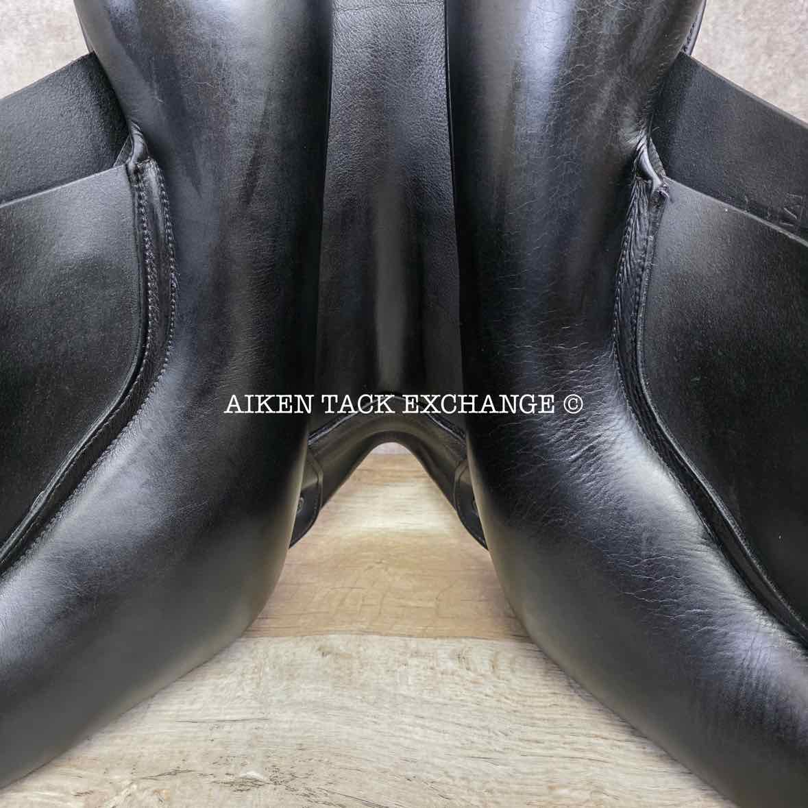 2019 Fairfax Classic Cupped Flap Dressage Saddle, 17" Seat, Adjustable Tree - Changeable Gullet, Wool Flocked Panels