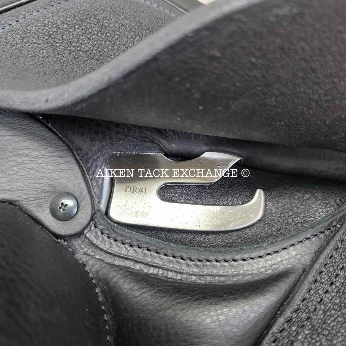 2025 Custom Saddlery Wolfgang Constanze 2 Monoflap Dressage Saddle, 17.5" Seat, Adjustable Tree, Wool Flocked Panels