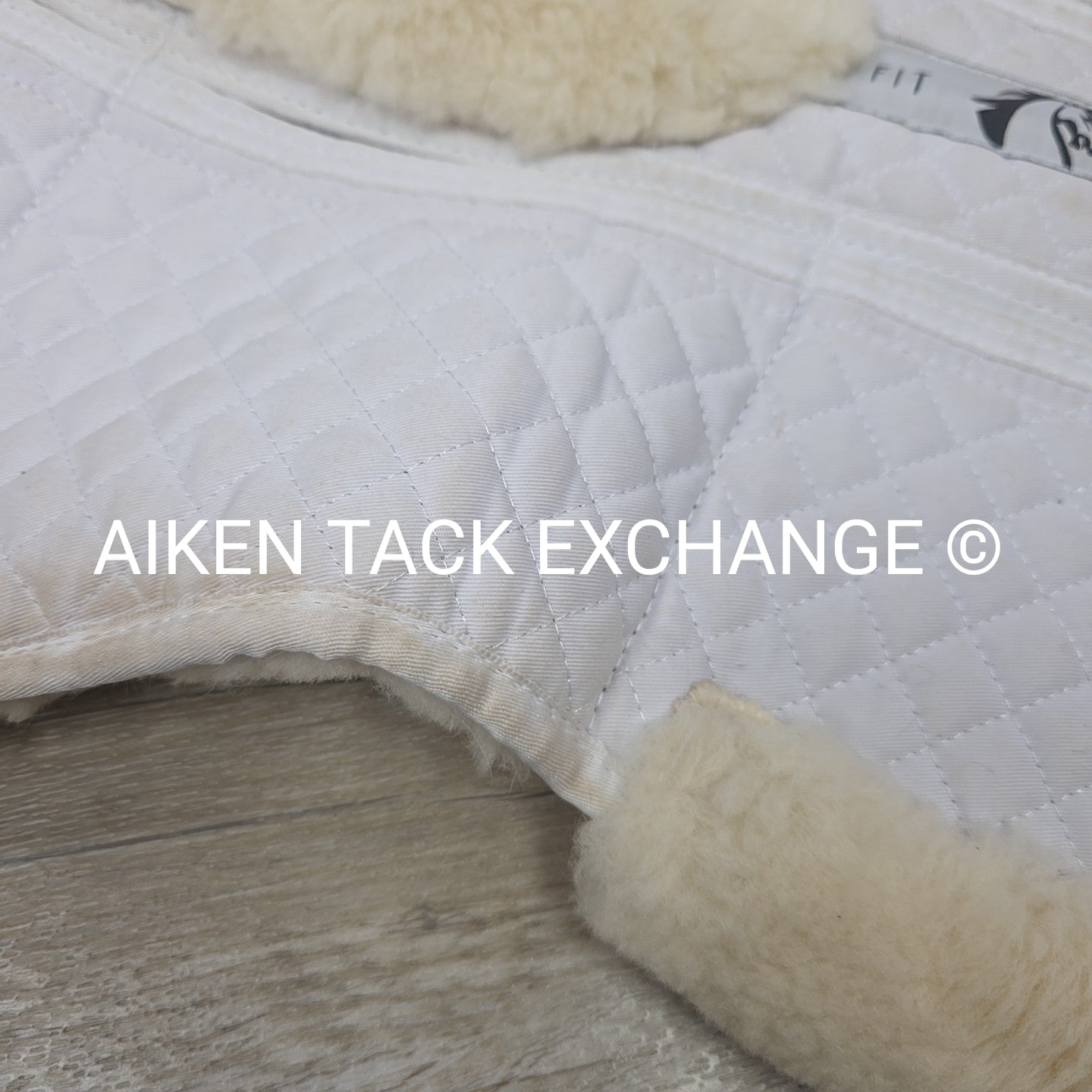 Total Saddle Fit Sheepskin Wither Freedom 6 Point Half Pad, M / L (Does Not come