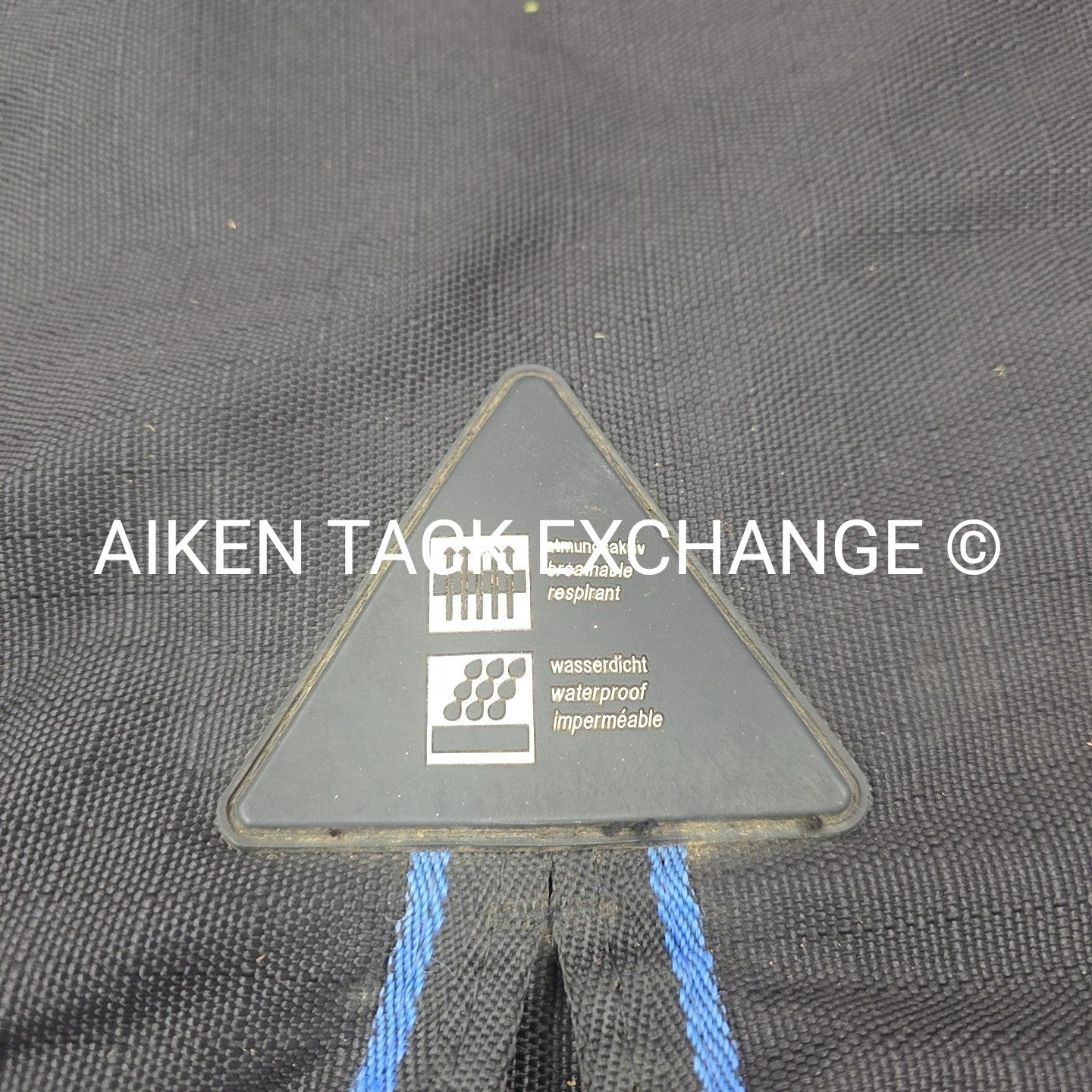 Horze Avalance Medium Weight Turnout Blanket, Size 72"