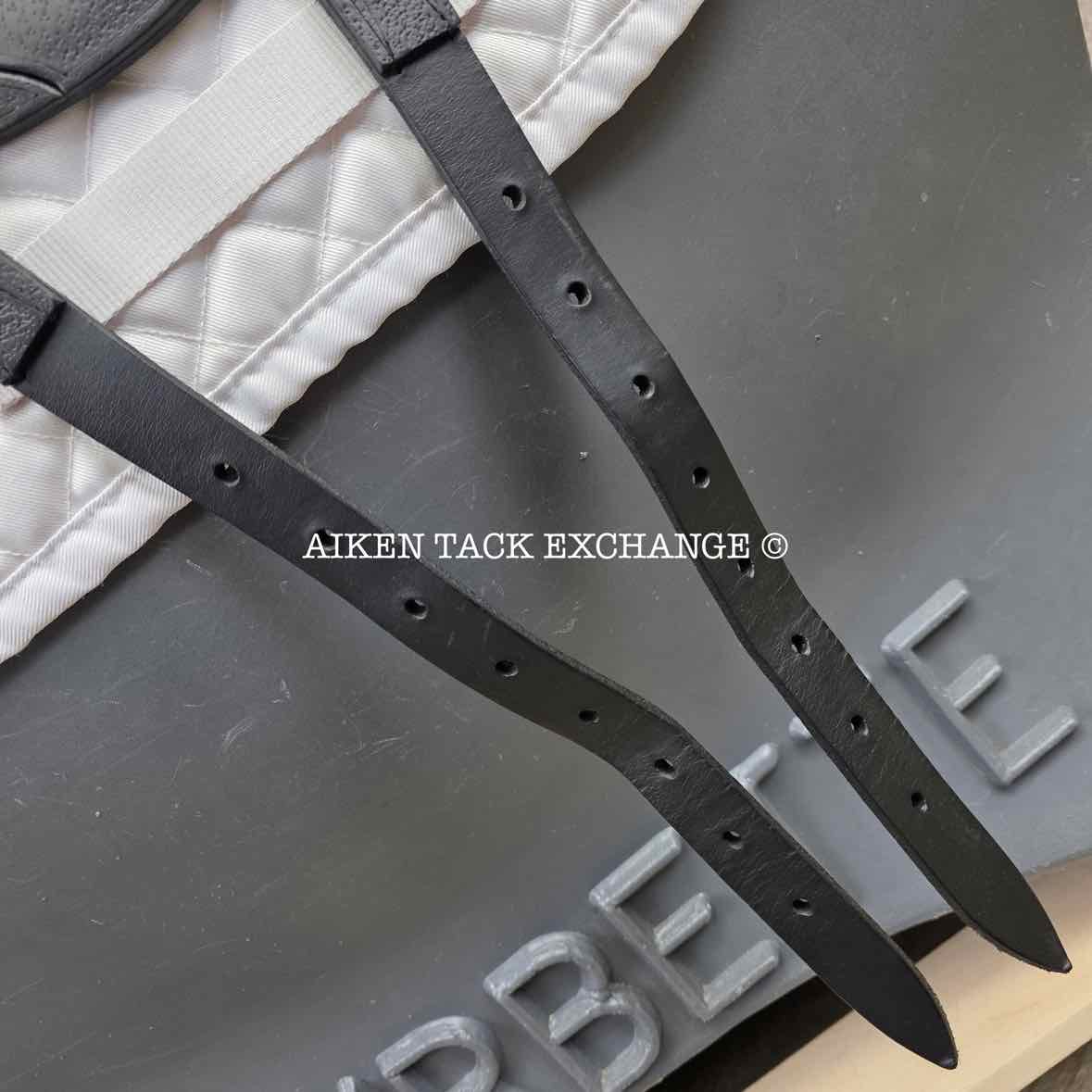 2025 Devoucoux Makila Harmonie Dressage Saddle, 17.5" Seat, 1A Flap, Medium? Tree, D3D Panels