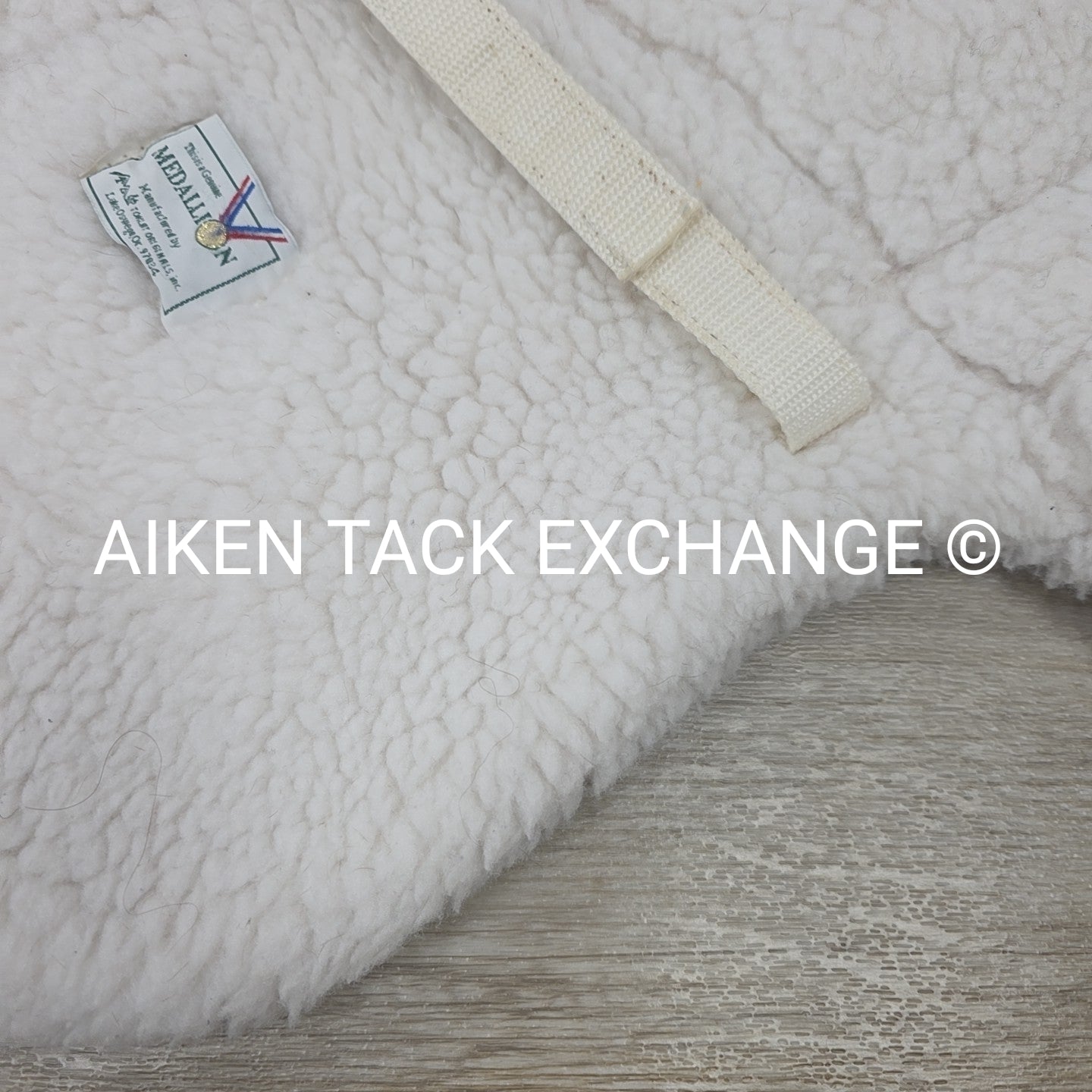 Toklat Medallion Contour Fleece Saddle Pad