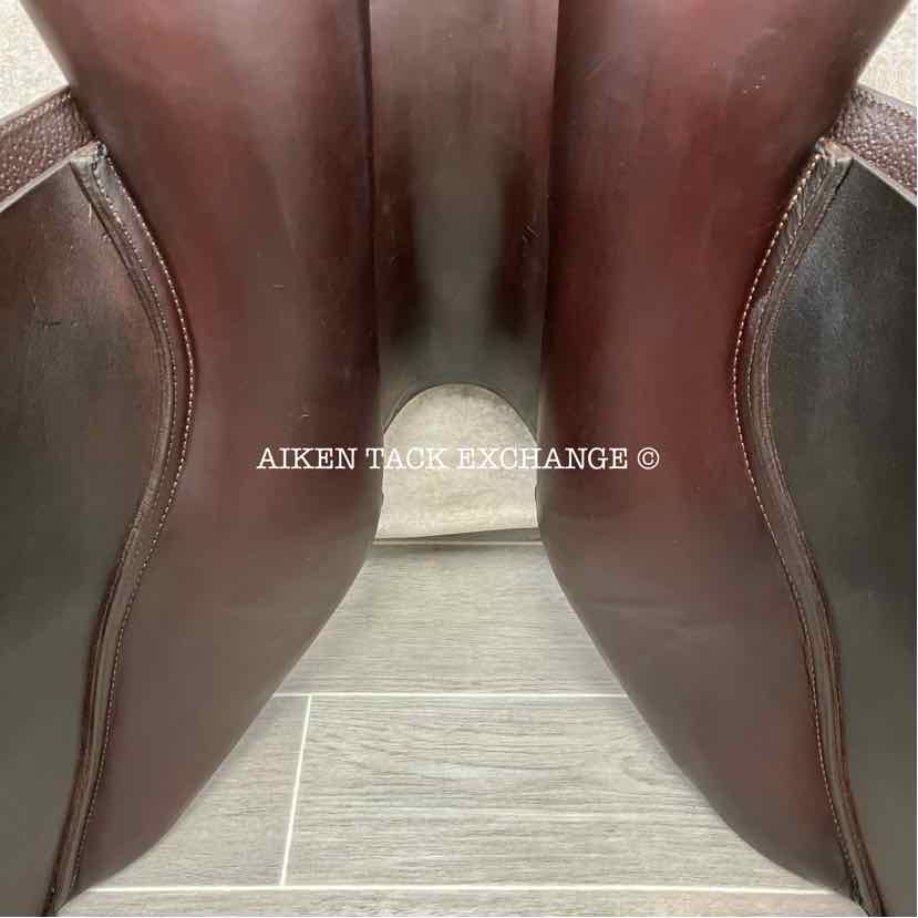2019 CWD SE02 Close Contact Jump Saddle, 17.5" Seat, 3C Flap, Medium Tree, Foam Panels, Full Buffalo Leather