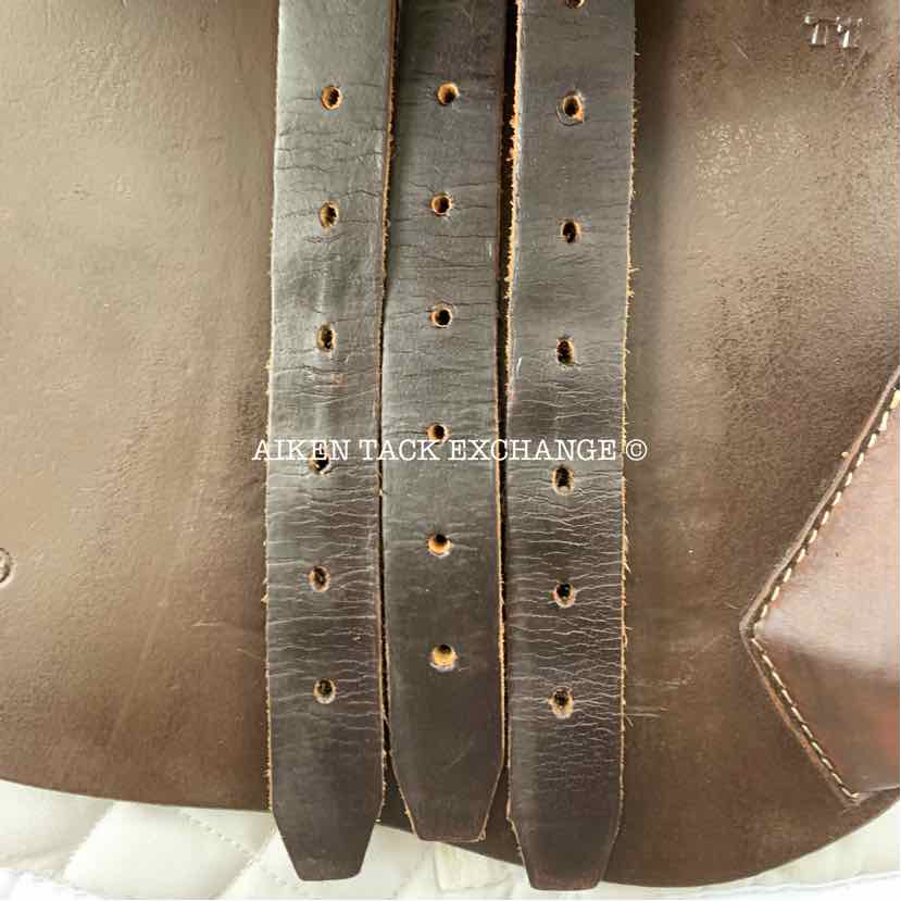**SOLD** 2021 Antares Signature Skylla Close Contact Jump Saddle, 17.5" Seat, 3A Flap, Medium Tree, Foam Pro Panels