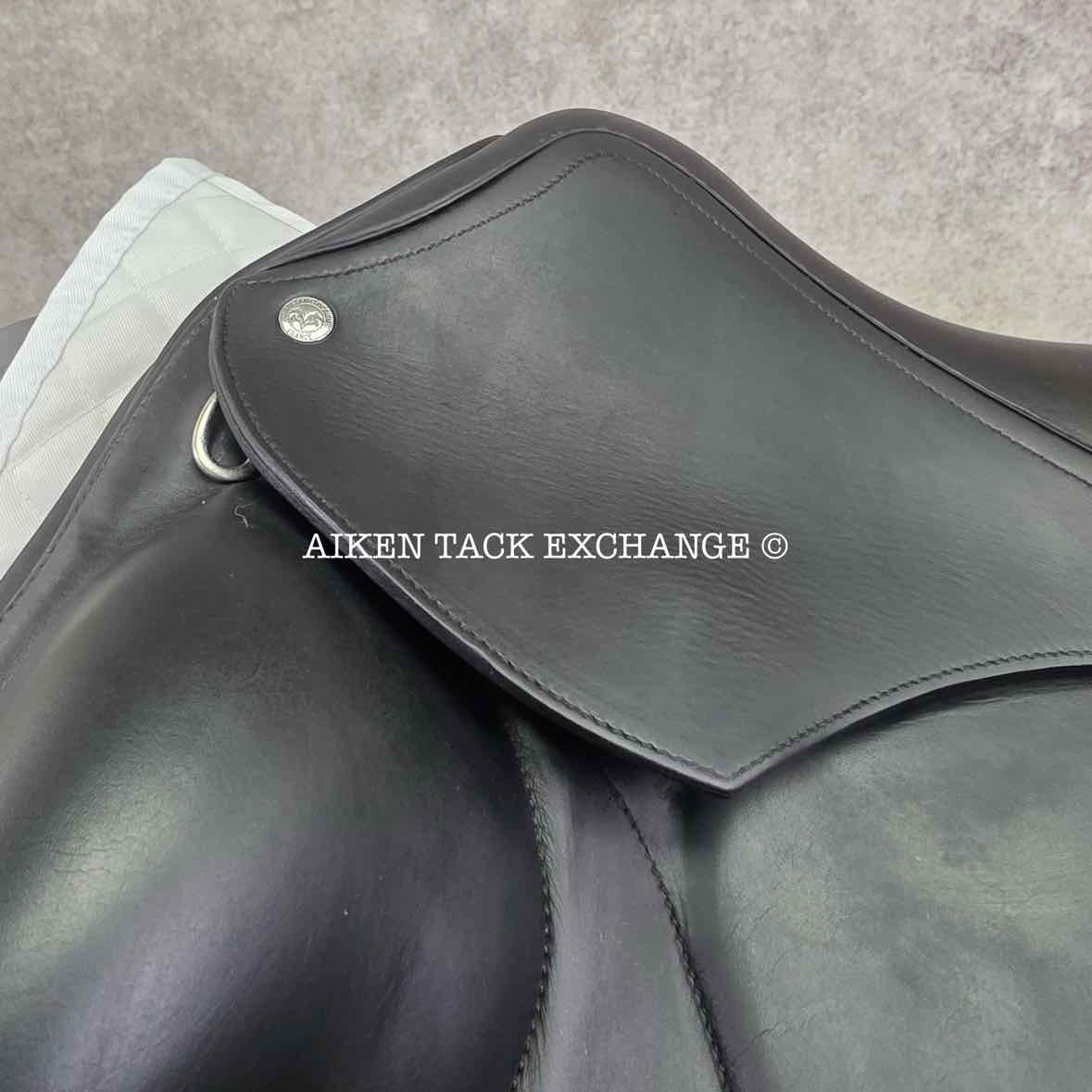 2015 Voltaire Adelaide Monoflap Dressage Saddle, 18" Seat, 3AA Flap, Medium Wide Tree, PRO Panels, Full Buffalo Leather