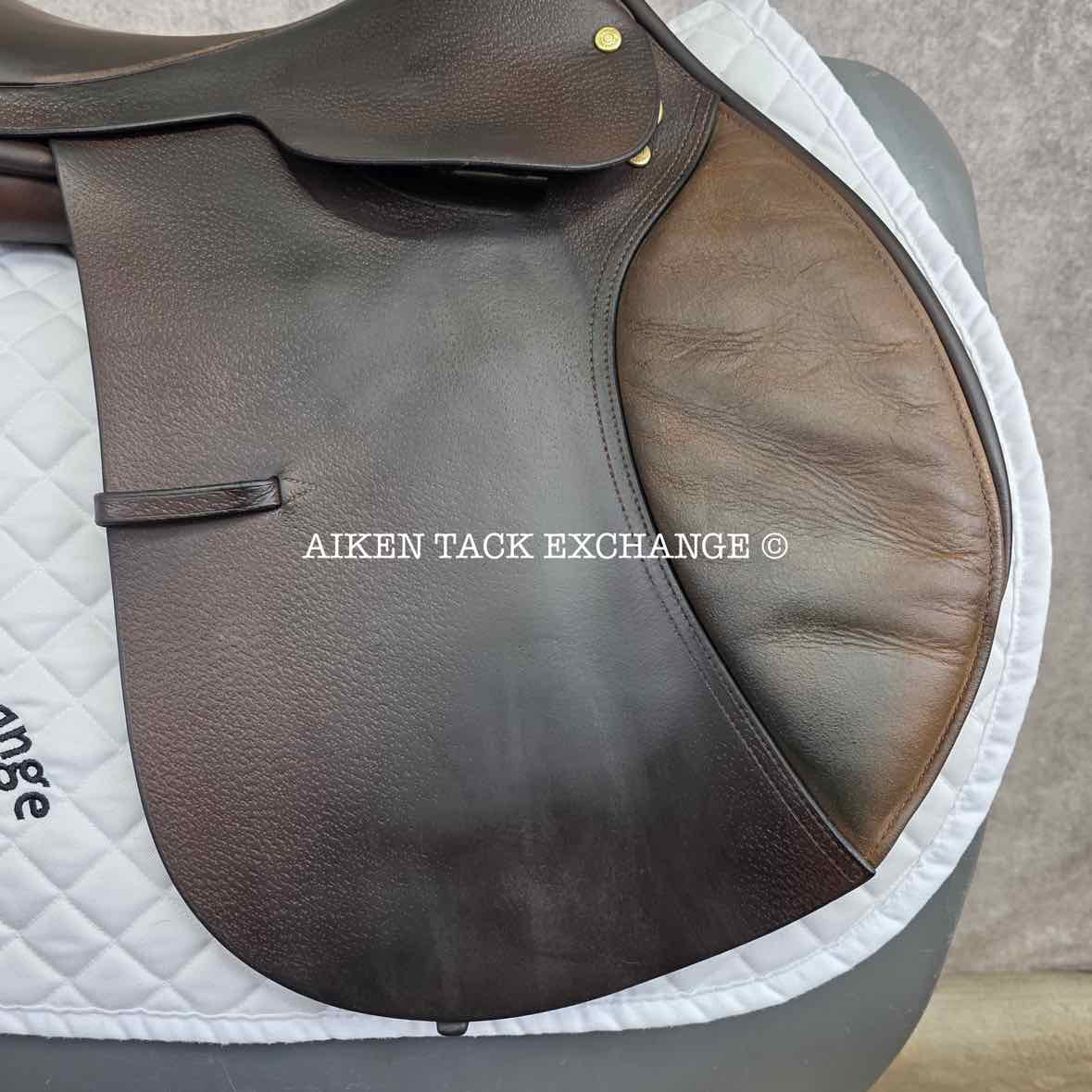 1999 Stackhouse Close Contact Jump Saddle, 17" Seat, Narrow Tree