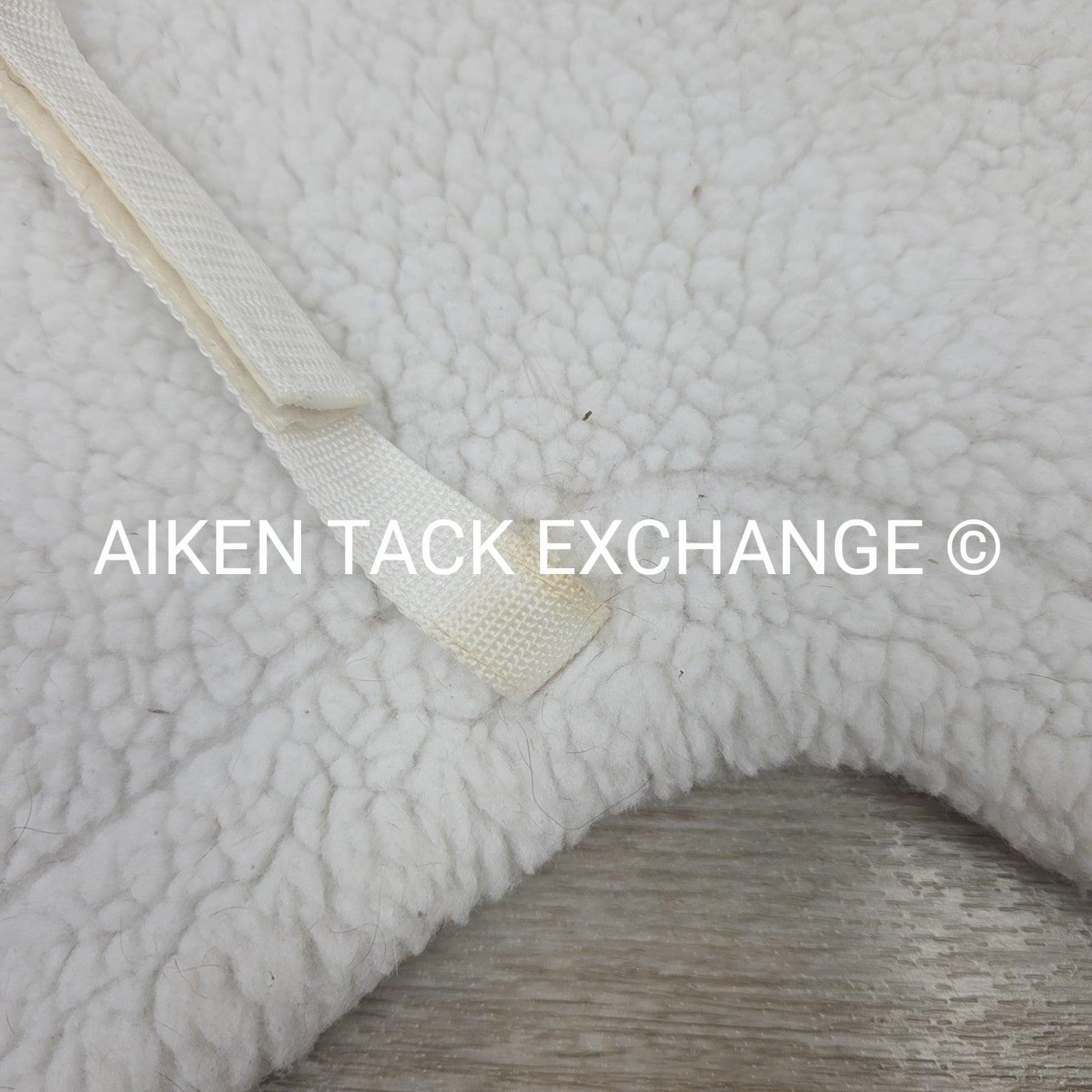Toklat Medallion Contour Fleece Saddle Pad