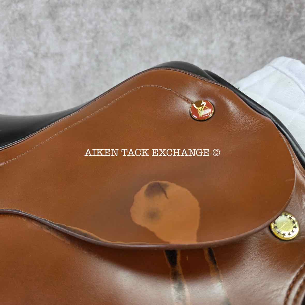 2005 Prestige Sidney Jump Saddle, 17" Seat, 33 Tree - Medium, Wool Flocked Panels