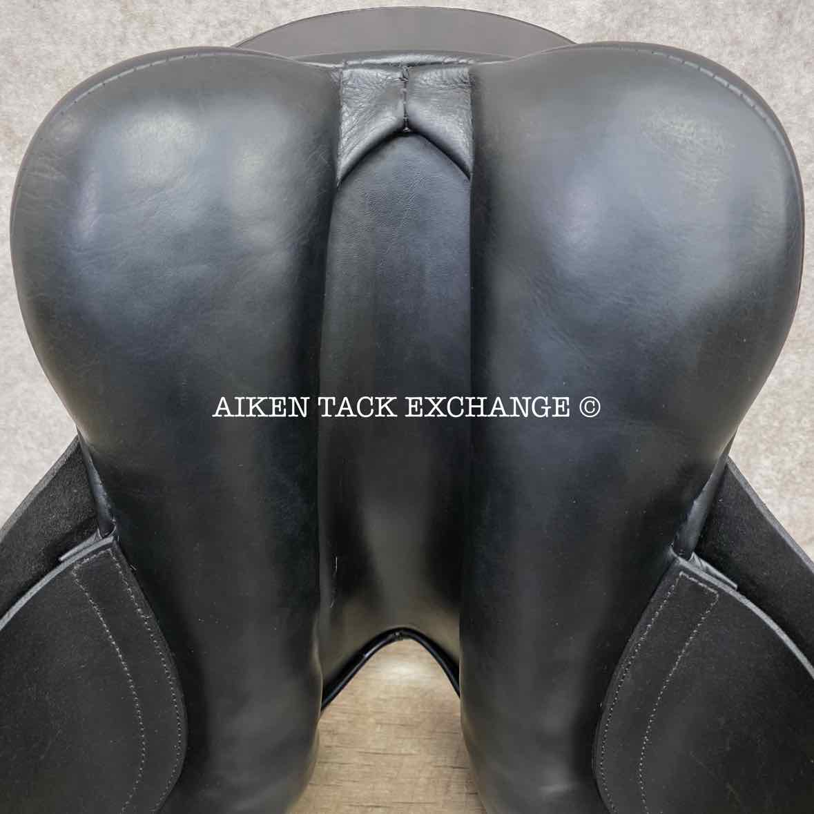2007 Black Country Eloquence Dressage Saddle, 18" Seat, Wide Tree, Wool Flocked Panels