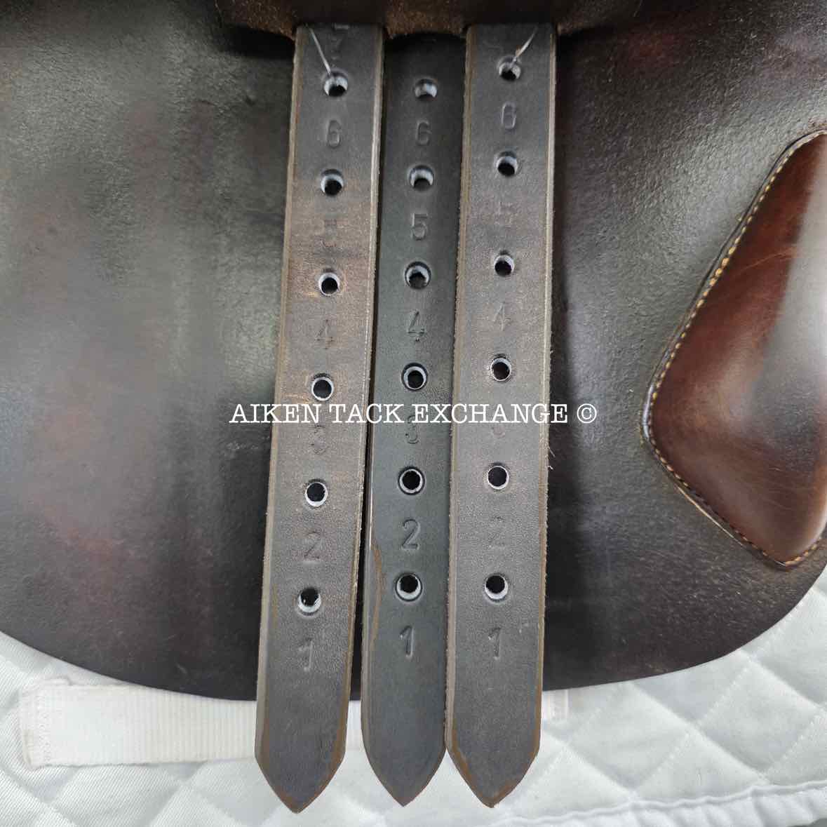 2003 Devoucoux Socoa Jump Saddle, 17" Seat, 2 Flap, Medium Wide Tree, Wool Flocked Panels