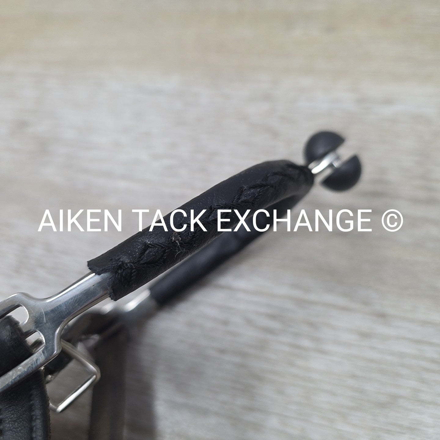 Leather Wrapped Short Neck Roller Spurs with Leather Spur Straps, 3/4' Neck