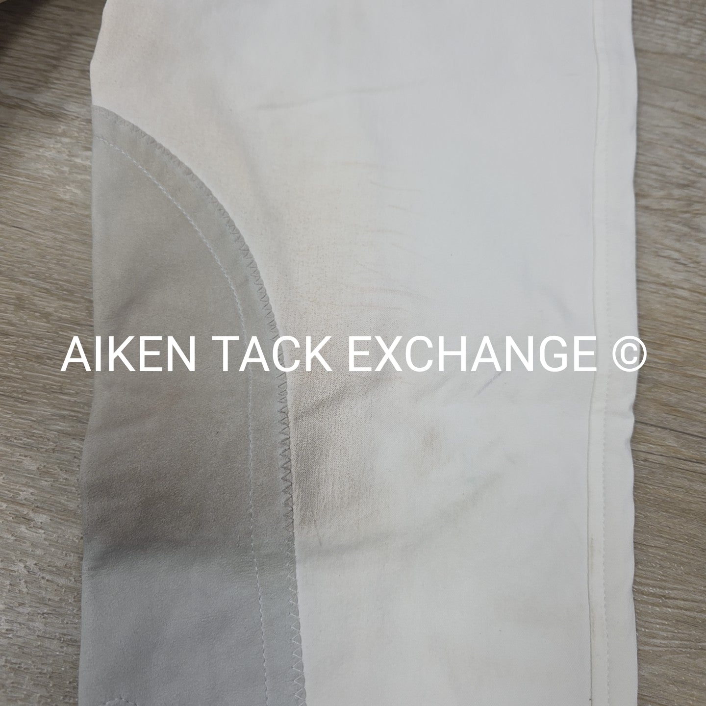 Tailored Sportsman Trophy Hunter Knee Patch Breeches, Size 32