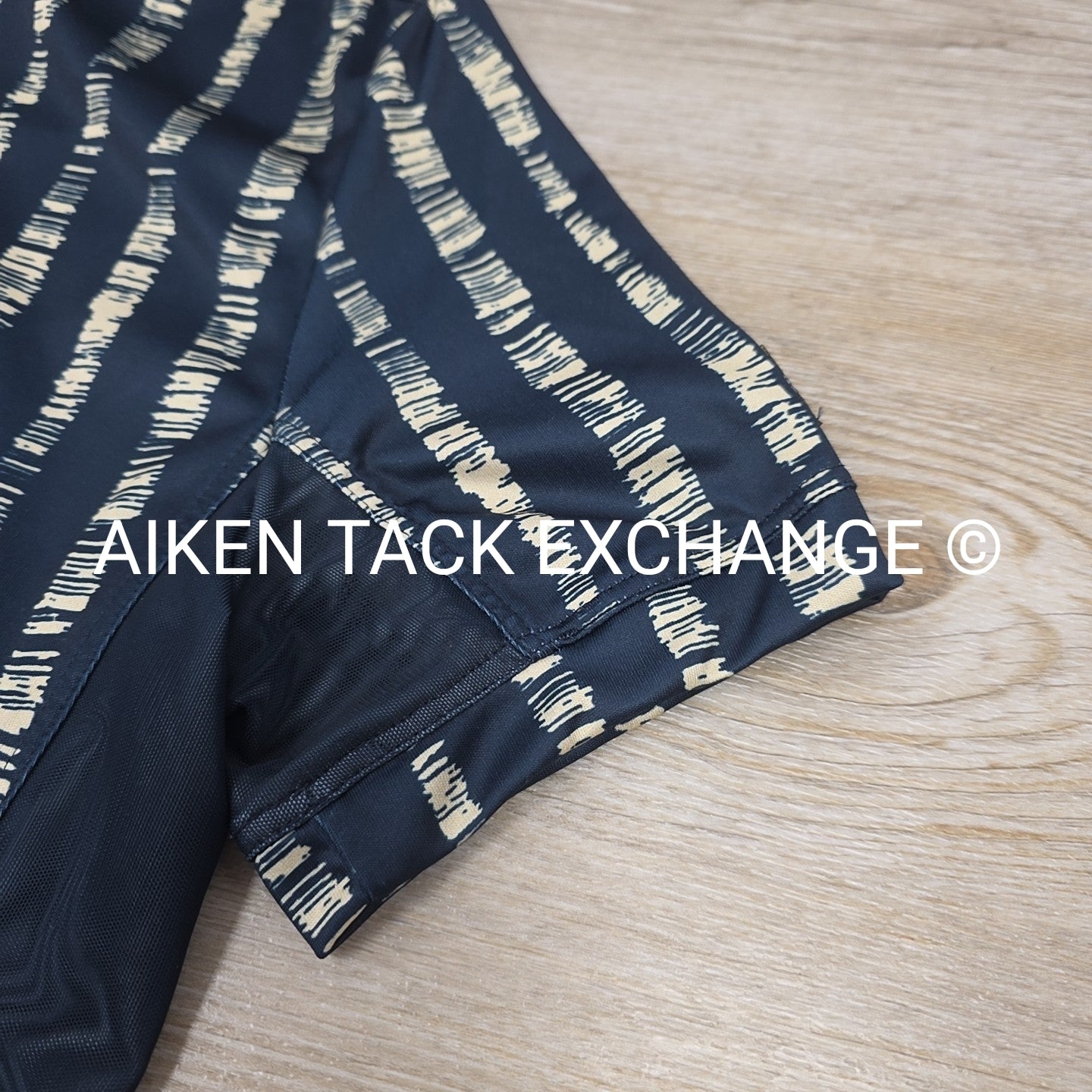 FITS Short Sleeve Sun Shirt, Size Medium