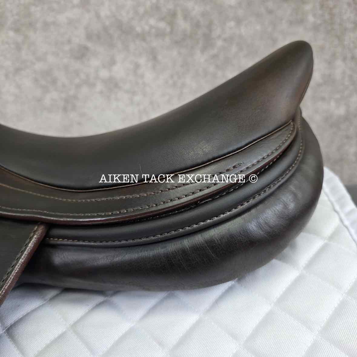 2012 Prestige Boston Close Contact Jump Saddle, 17" Seat, 33 Tree - Medium, Wool Flocked Panels