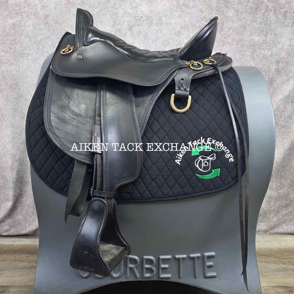 2005 Tucker 146 River Plantation Endurance Saddle, 17.5" Seat, Medium Tree - Semi QH Bars