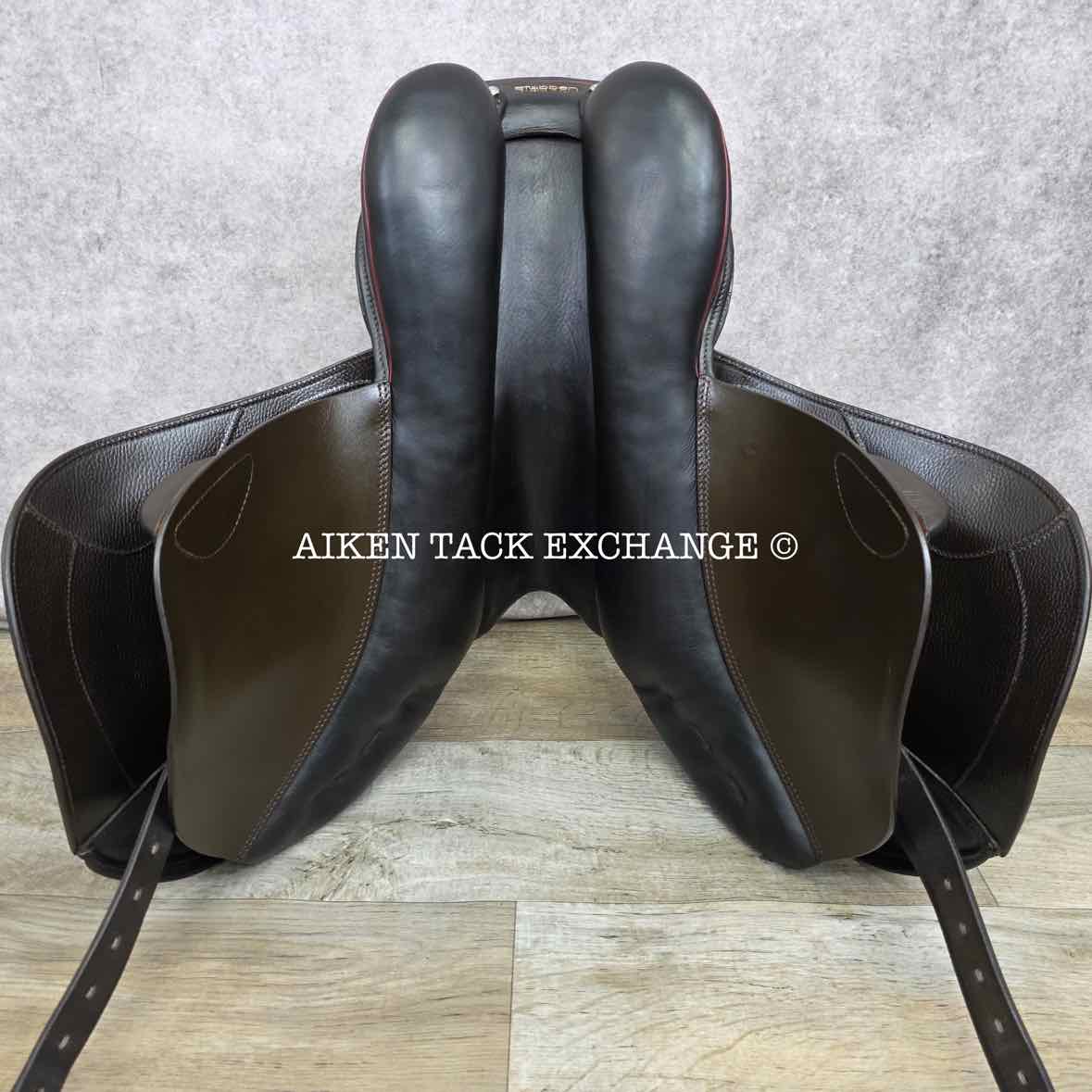 **On Trial** 2021 Stubben Phoenix Elite Close Contact Jump Saddle, 18" Seat, 30cm Tree - MW, Wool Flocked Panels