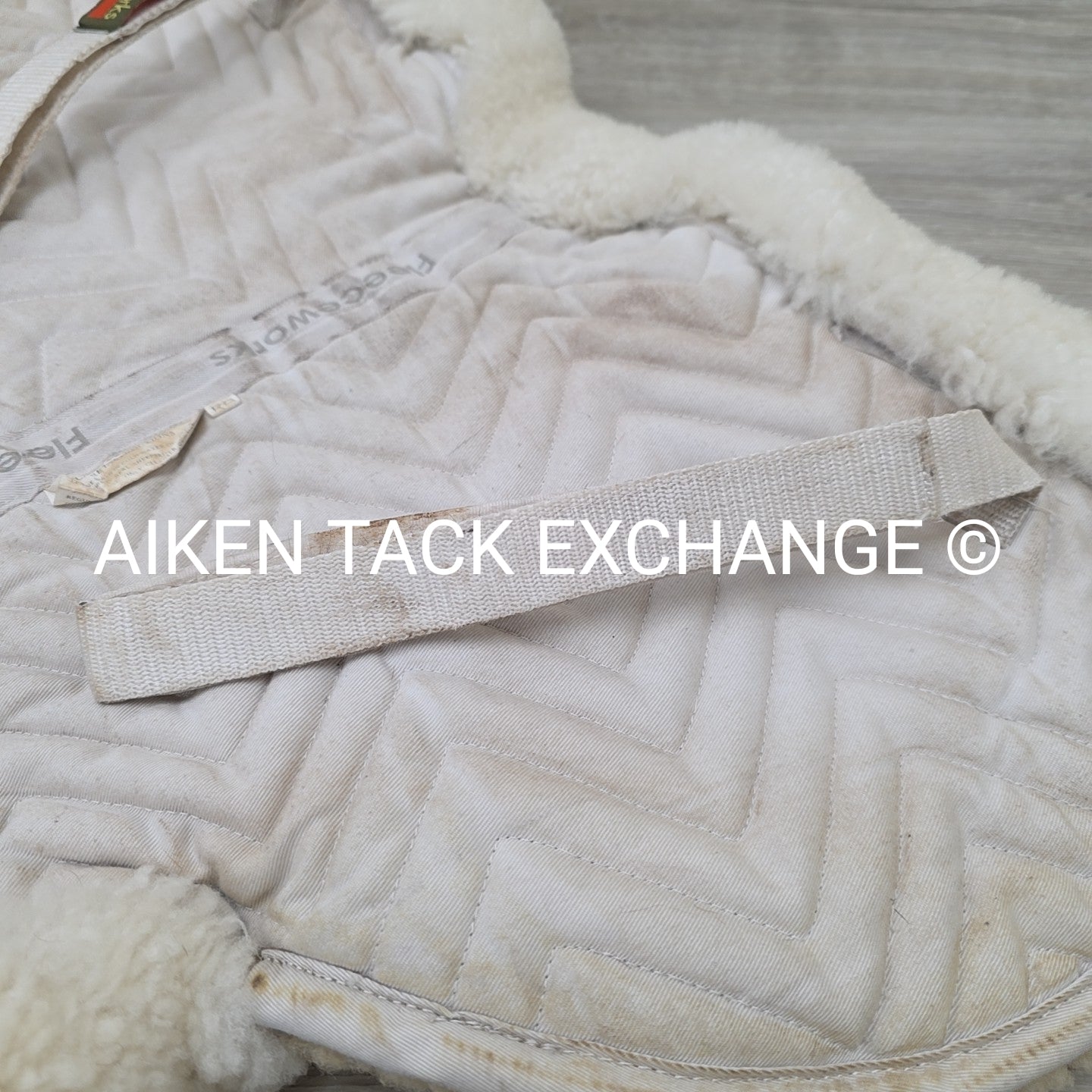 Fleeceworks Sheepskin Perfect Balance with Rolled Edge Half Pad