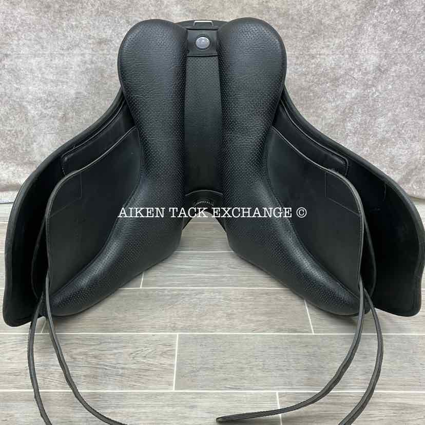 **SOLD** 2015 Wintec Pro Endurance Saddle, 17" Seat, Adjustable Tree - Changeable Gullet, CAIR Panels