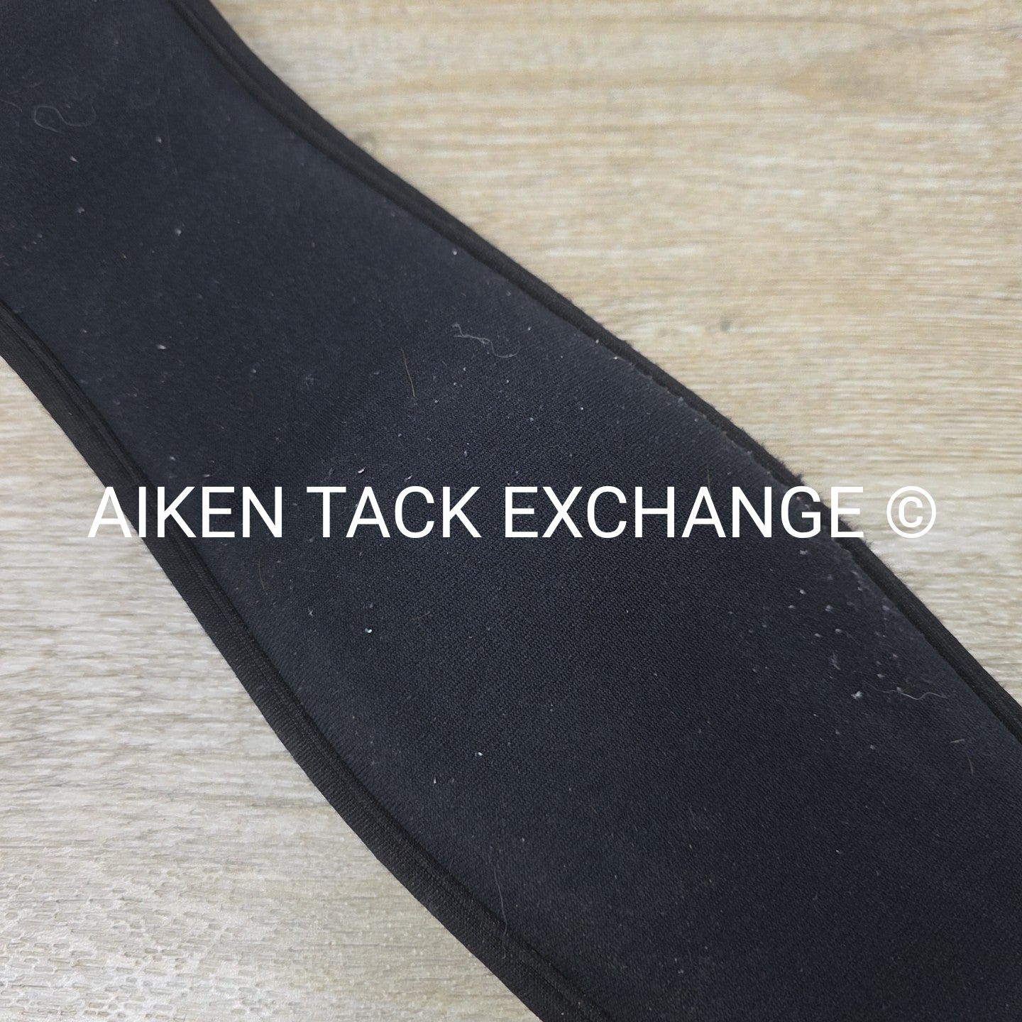 Lettia Memory Foam Clik Dressage Girth, Black, 28"