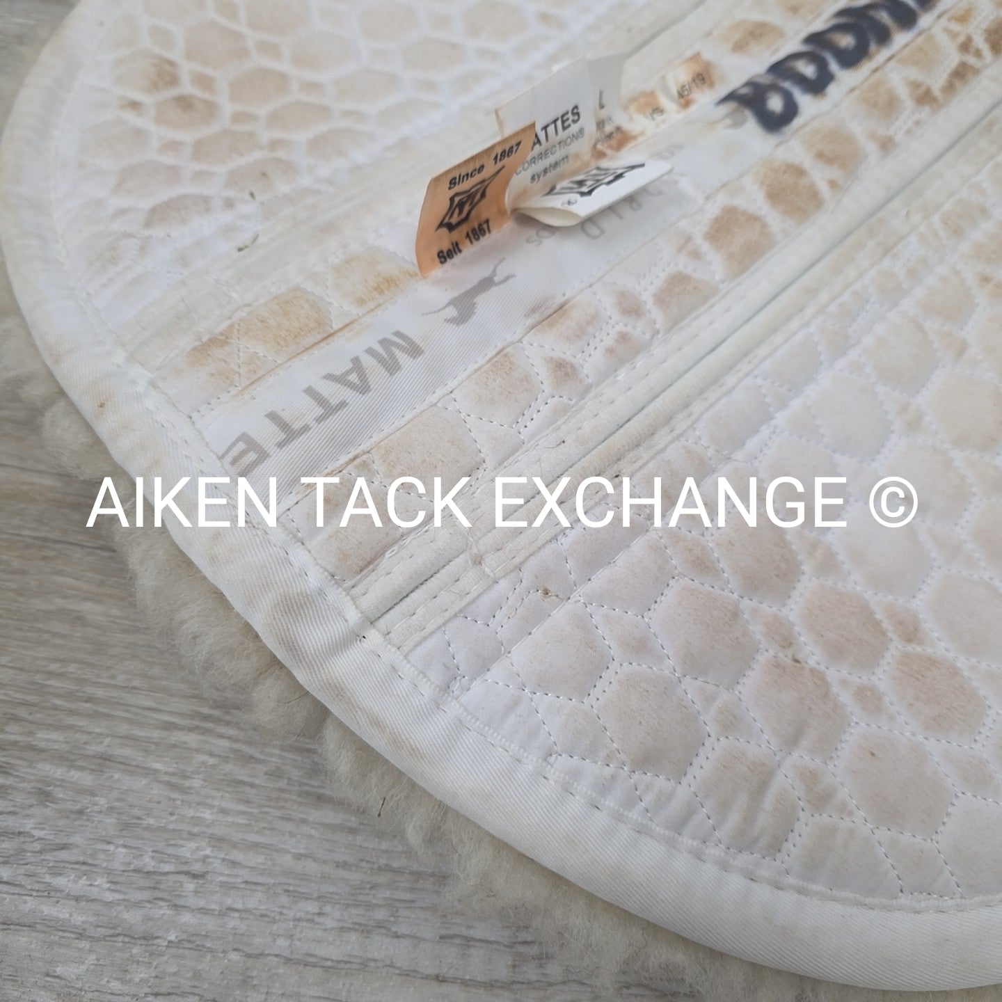 Mattes Gold Correction Sheepskin Half Pad, VS, Size Large