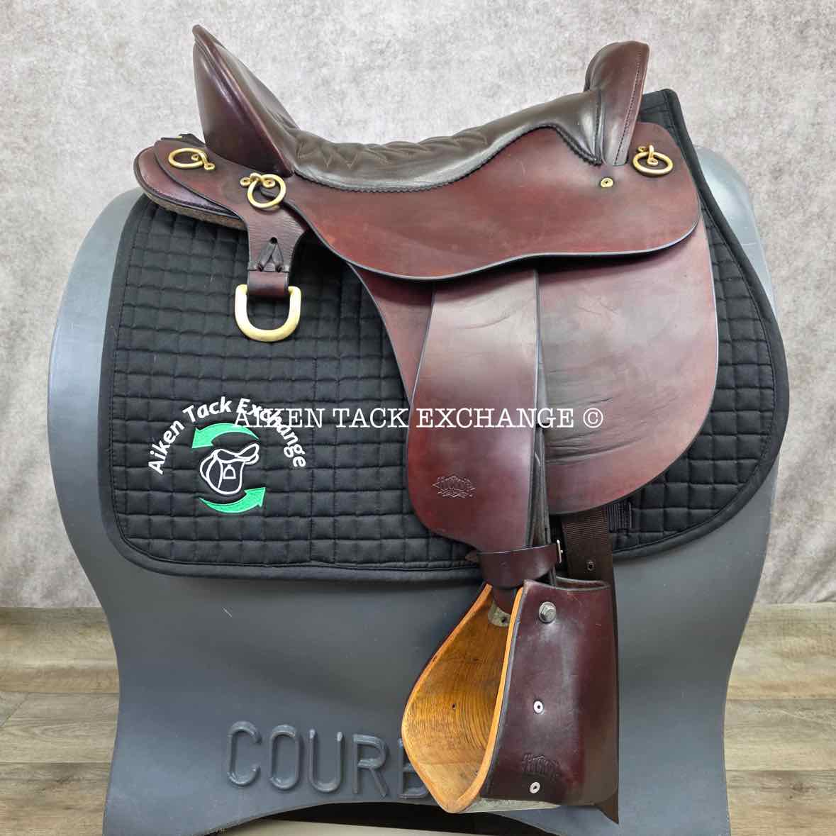 **SOLD** 2008 Tucker 146 River Plantation Endurance Trail Saddle, 17.5" Seat, Medium Tree - Semi QH Bars