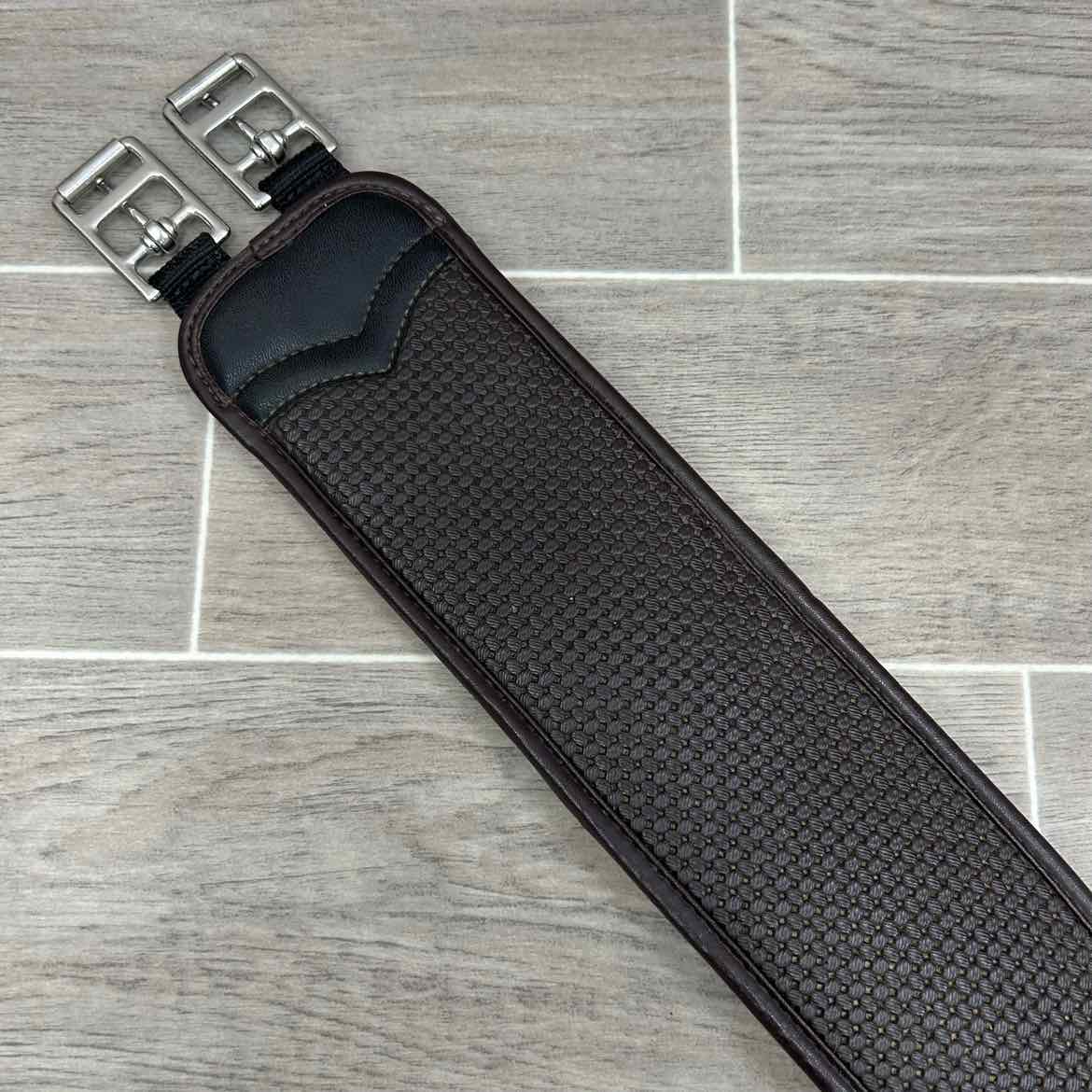 Wintec Chafeless Girth, Brown, 52"