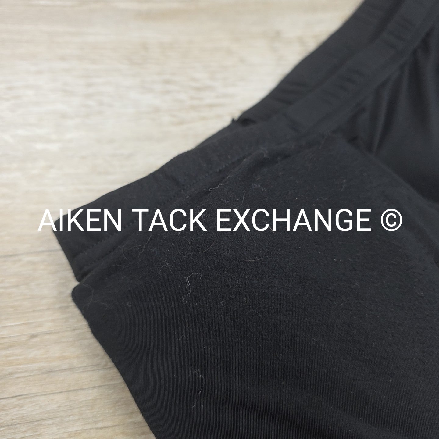Back on Track Therapeutic Equine Shoulder Guard with Pads, 81"