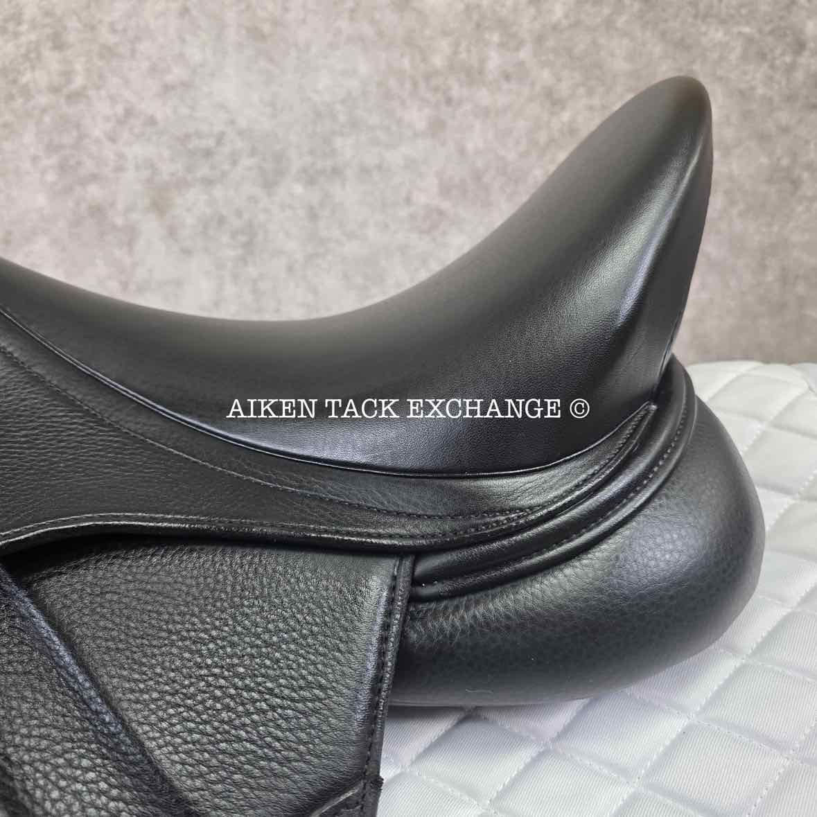 2023 Morgenroth Orpheu Dressage Saddle, 17" Seat, M/MW Tree, Wool Flocked Panels