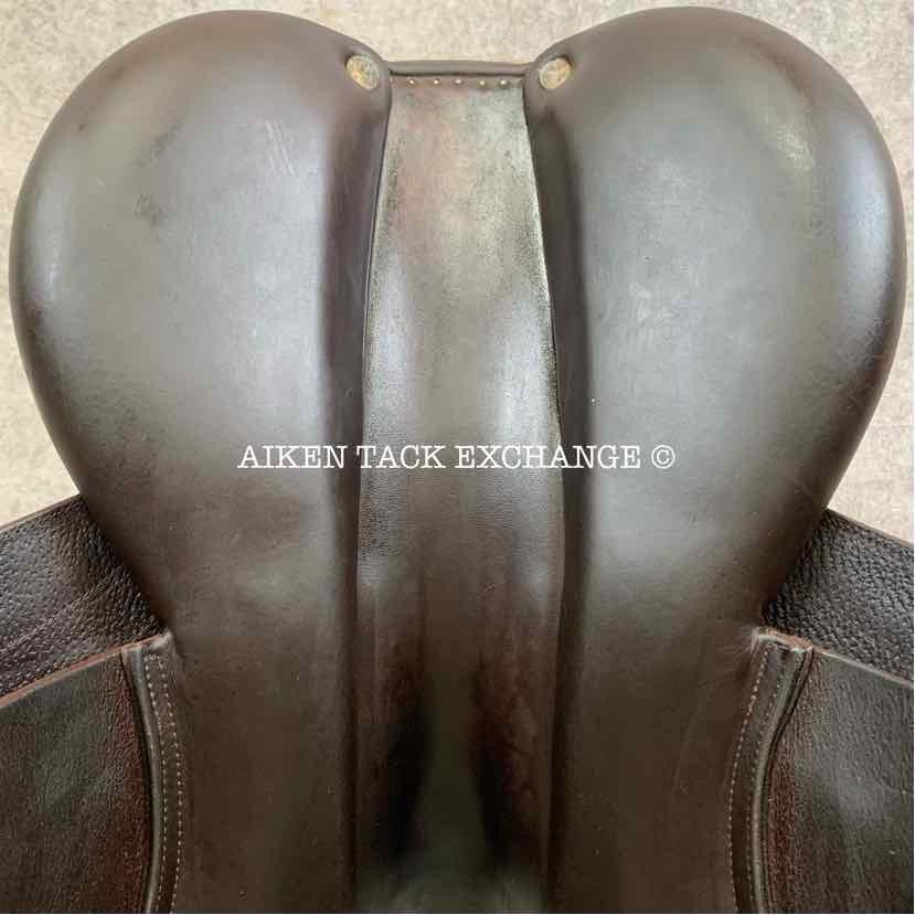 **SOLD** 2010 CWD SE02 Close Contact Jump Saddle, 18.5" Seat, 4C Flap, Medium Tree, Foam Panels, Buffalo Leather