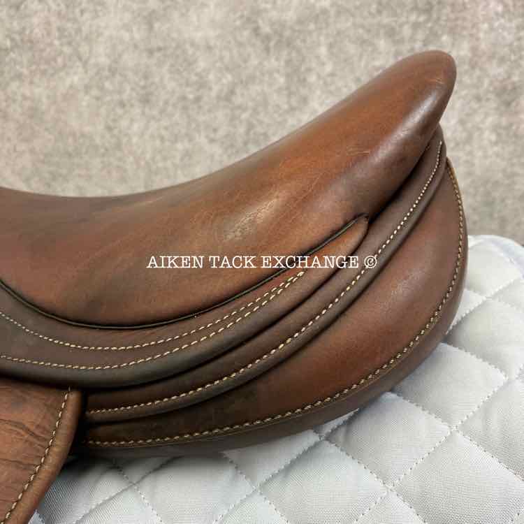 2011 Antares Close Contact Jump Saddle, 16.5" Seat, 1D Flap, Medium Wide Tree, Foam Panels, Buffalo Leather