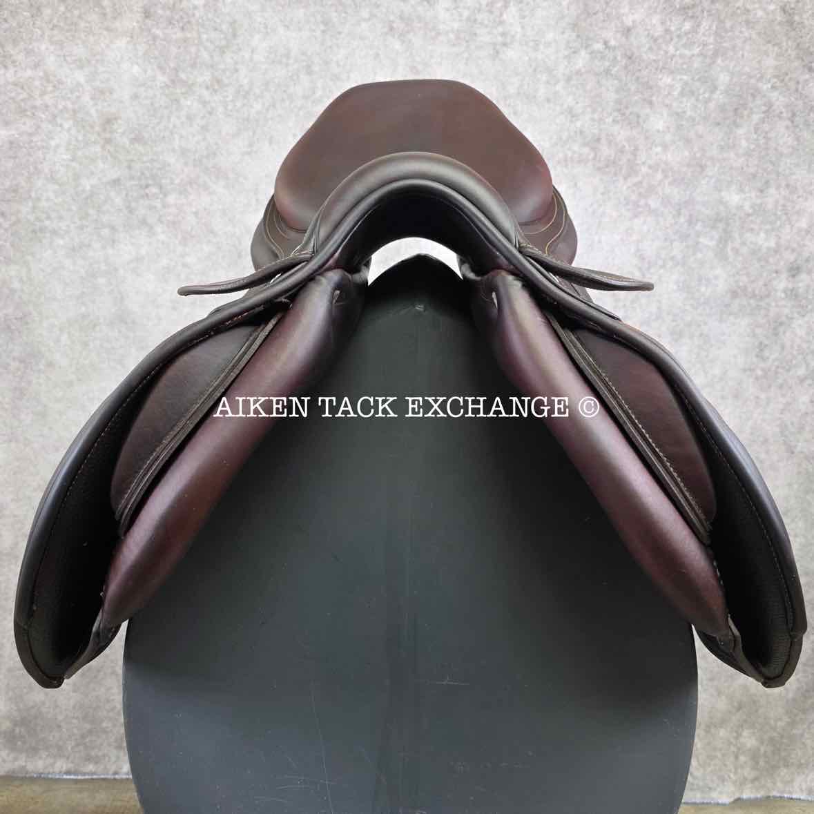 **SOLD** 2015 CWD SE01 Close Contact Jump Saddle, 17" Seat, 1L Flap, Medium Tree, Foam Panels, Full Buffalo Leather