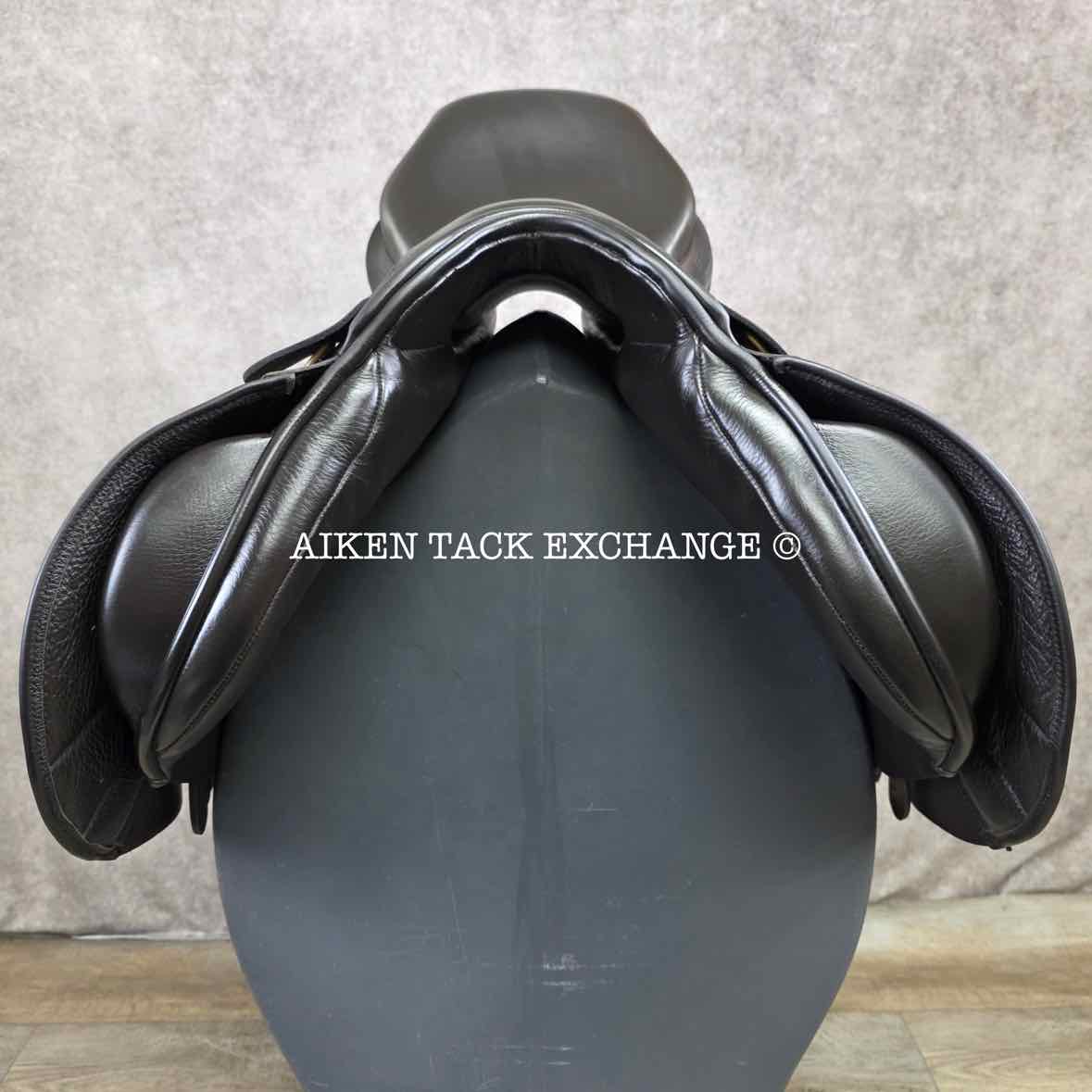 **On Trial** Albion Legend K2 Jump Saddle, 17.5" Seat, Wide Tree, Wool Flocked Panels