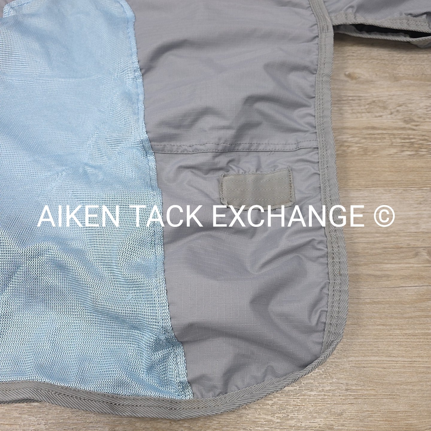 Schneiders Airmesh II Turnout Sheet, Size 76" (has been repaired)