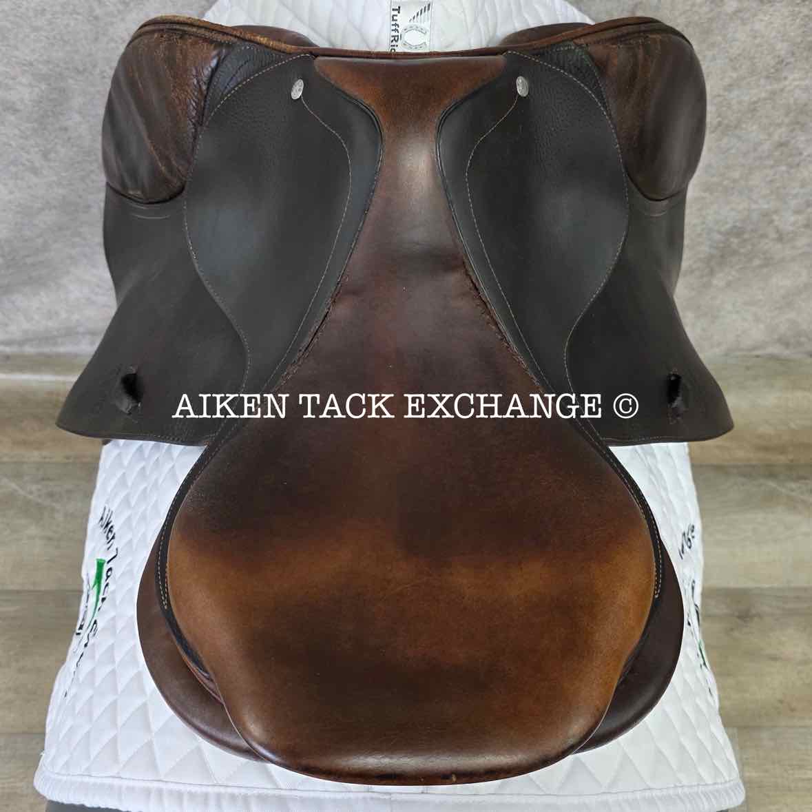 2010 CWD SE01 Close Contact Jump Saddle, 17" Seat, 3L Flap, Medium Wide Tree, Foam Panels