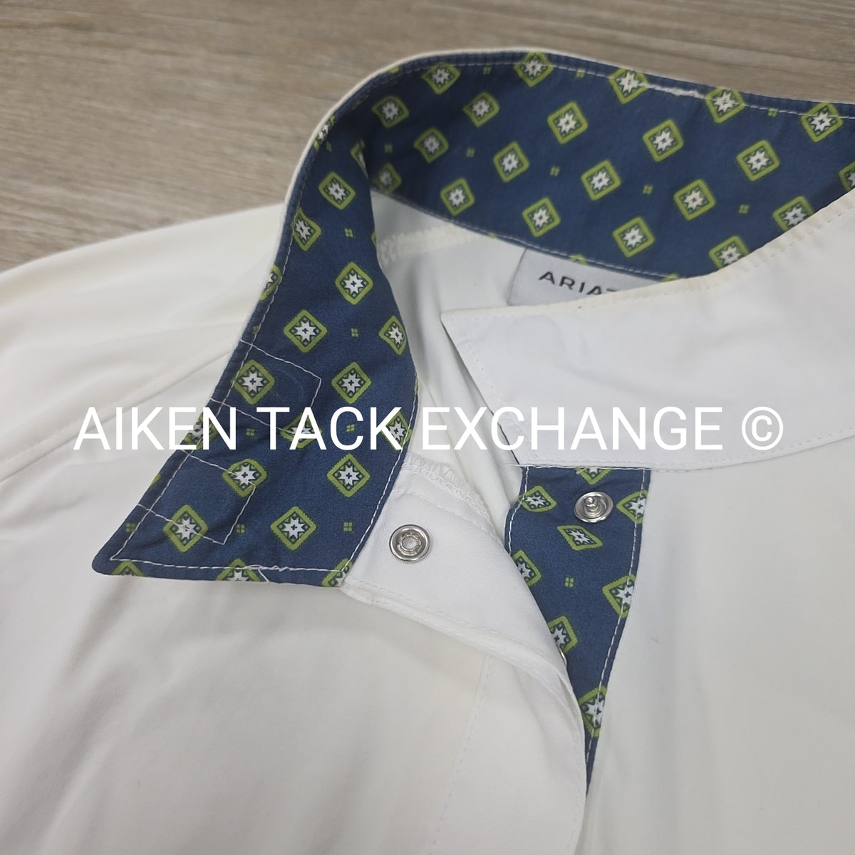 Ariat Long Sleeve Sun Shirt Show Shirt, Size Medium