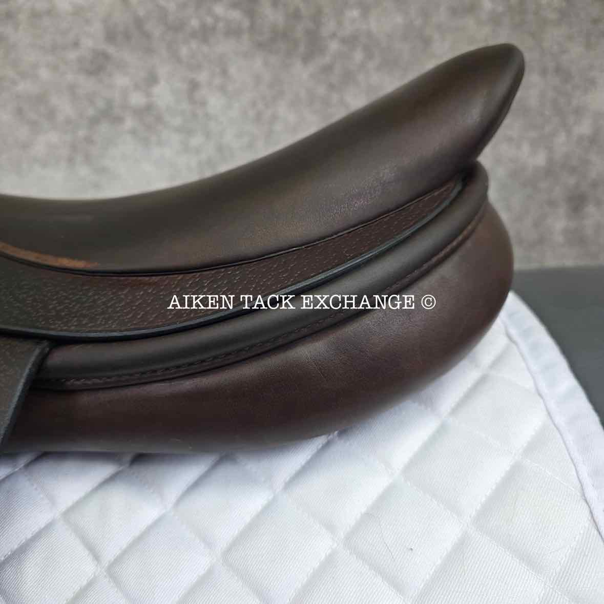 1999 Stackhouse Close Contact Jump Saddle, 17" Seat, Narrow Tree