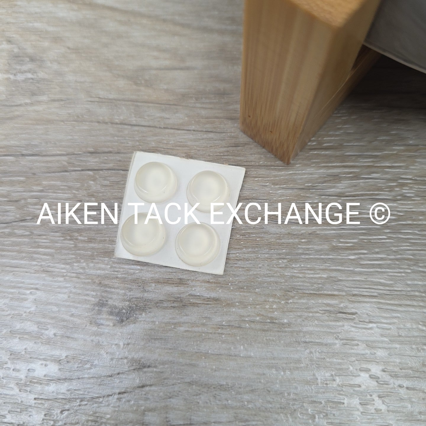 Elevated Ceramic Pet Feeder