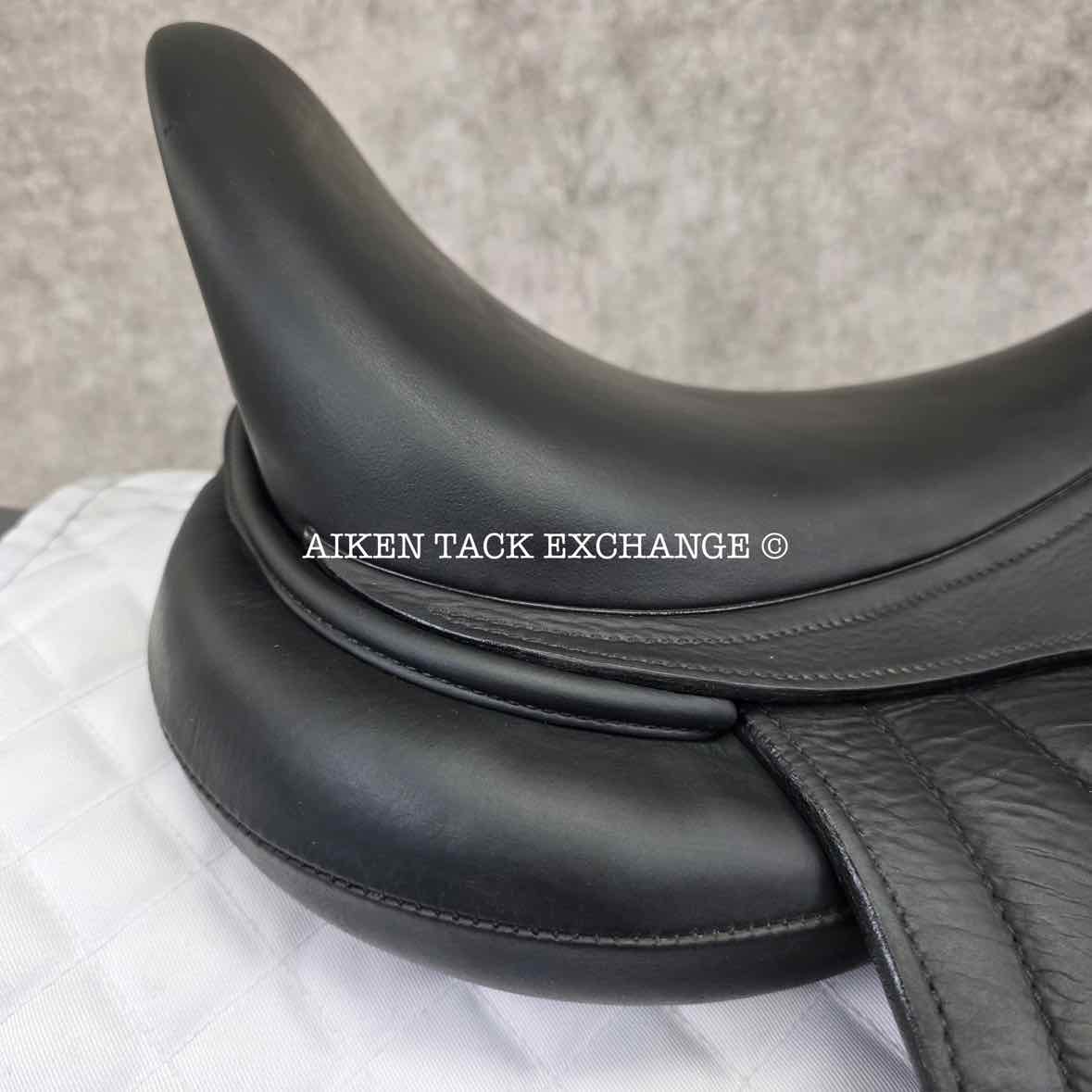 2016 Antares Cadence Monoflap Dressage Saddle, 17" Seat, 1N Flap - Short, M/MW Tree, Foam Panels, Full Buffalo Leather