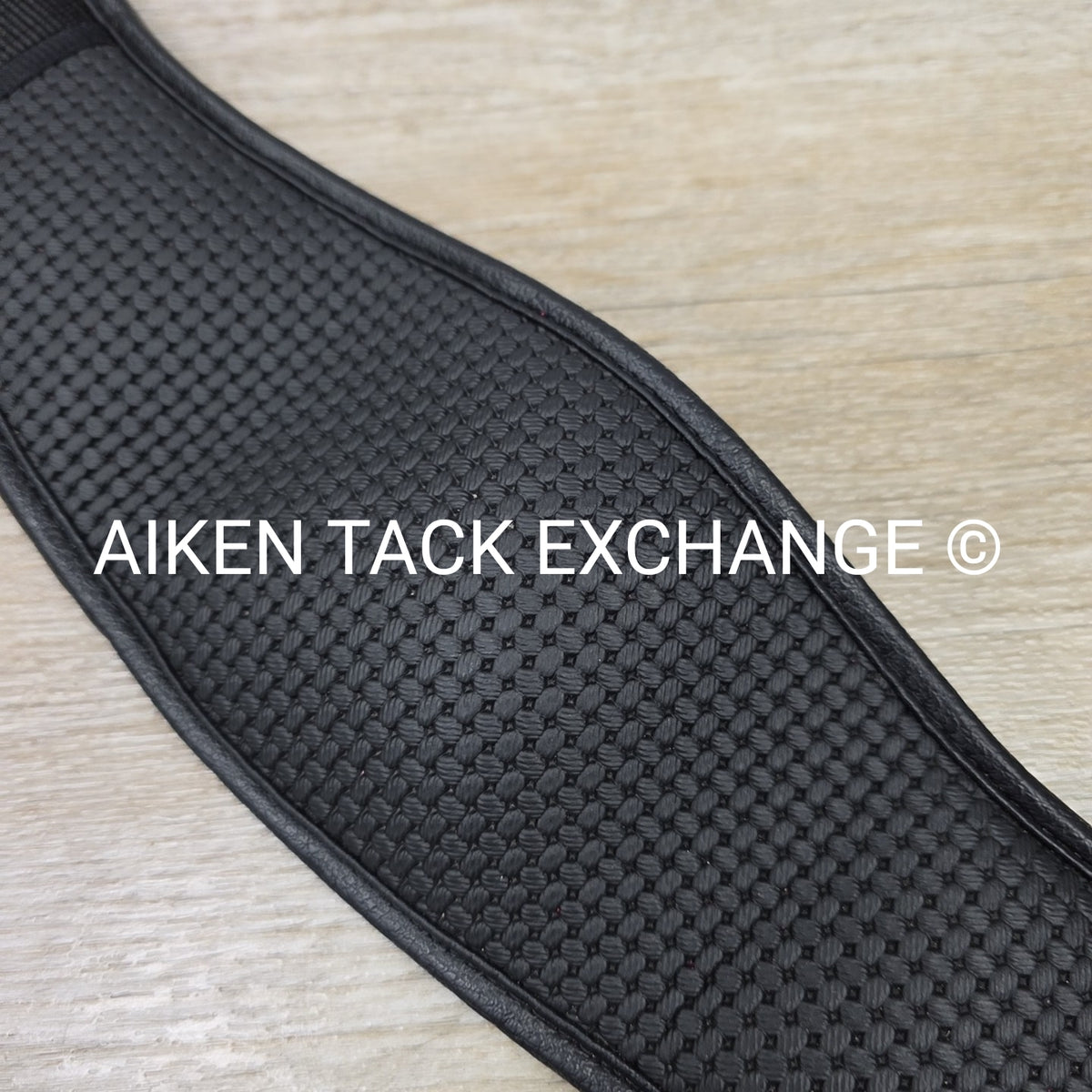 Ovation Airform Chafeless Dressage Girth, Black, 22"