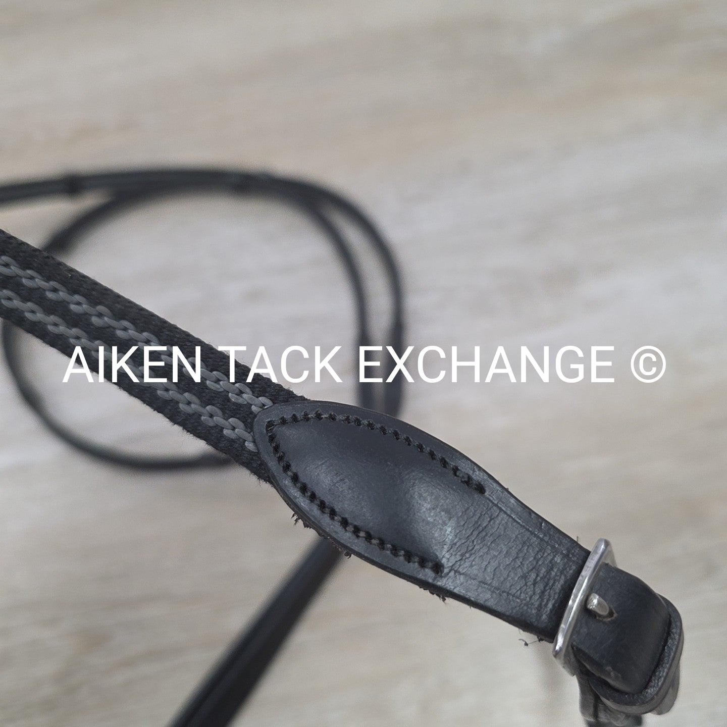 Rubberized Grip Reins, Black, Size Full